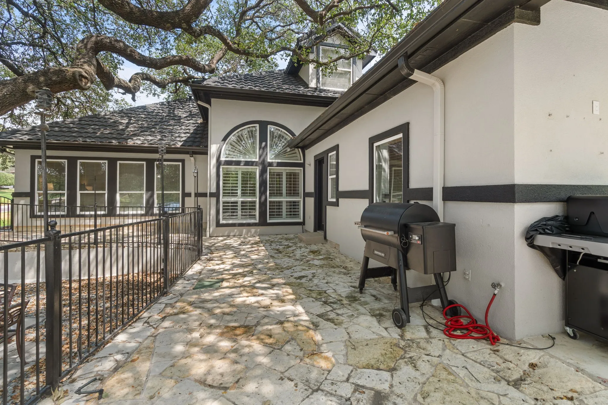 Single Family Residence For Rent in Tarrant County , 8517 Woodlake Circle, Fort Worth, Texas 76179, 4 Bedroom, 3 Bathroom, 3 Garage spaces, 3,404 Sqft, built in 1997, mls#21380276, Real Estate Agent in Fort Worth, Homes For Rent in Tarrant county, Homes For Rent in Fort Worth, Realtor in Fort Worth Texas, Real Estate Brokerage Independent Realty Texas, Luminita Cordes Realtor