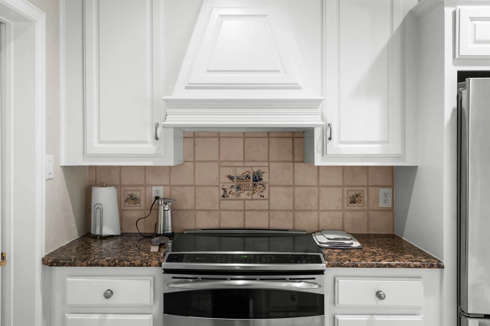Single Family Residence For Rent in Tarrant County , 8517 Woodlake Circle, Fort Worth, Texas 76179, 4 Bedroom, 3 Bathroom, 3 Garage spaces, 3,404 Sqft, built in 1997, mls#21380276, Real Estate Agent in Fort Worth, Homes For Rent in Tarrant county, Homes For Rent in Fort Worth, Realtor in Fort Worth Texas, Real Estate Brokerage Independent Realty Texas, Luminita Cordes Realtor
