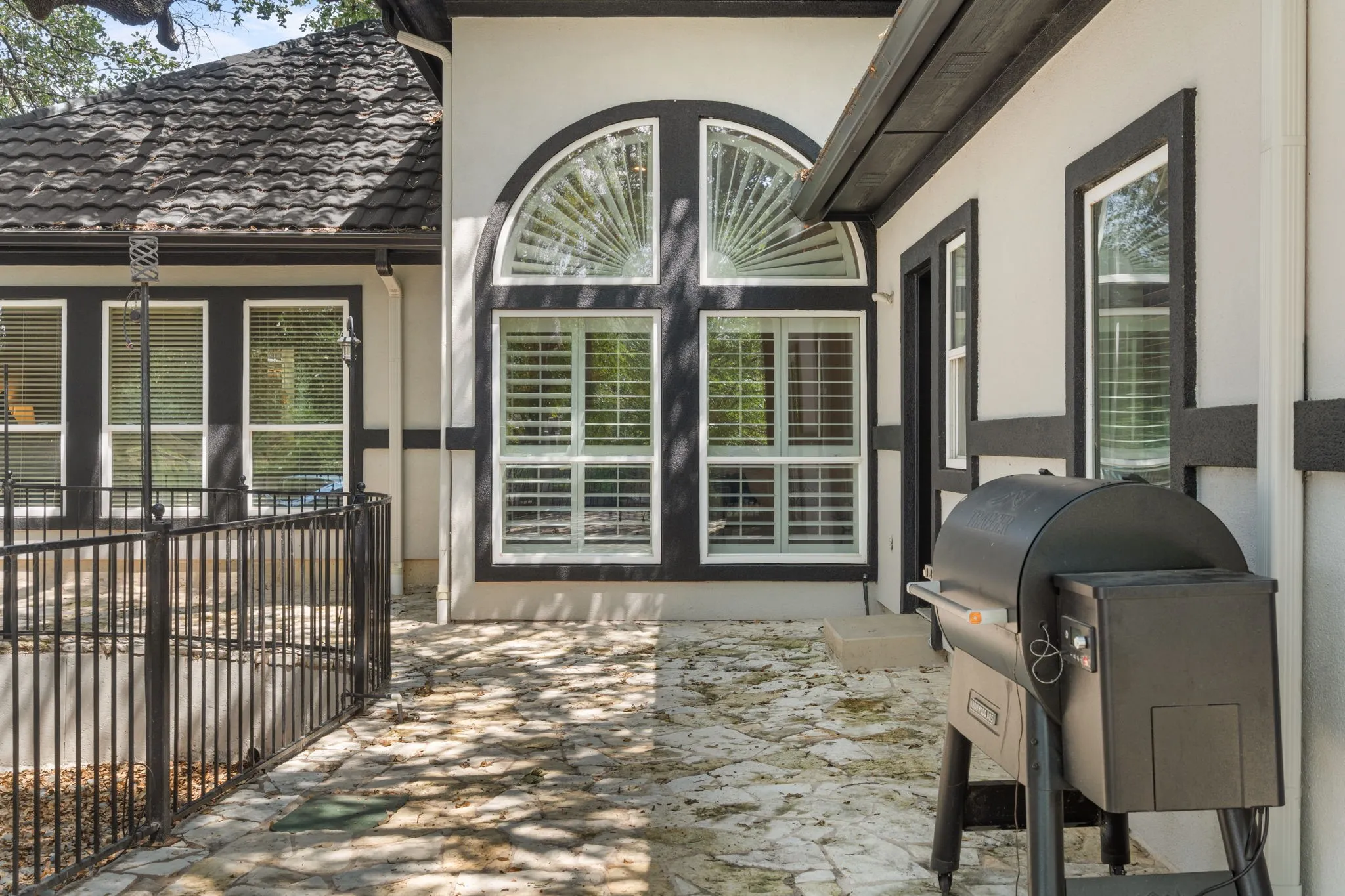 Single Family Residence For Rent in Tarrant County , 8517 Woodlake Circle, Fort Worth, Texas 76179, 4 Bedroom, 3 Bathroom, 3 Garage spaces, 3,404 Sqft, built in 1997, mls#21380276, Real Estate Agent in Fort Worth, Homes For Rent in Tarrant county, Homes For Rent in Fort Worth, Realtor in Fort Worth Texas, Real Estate Brokerage Independent Realty Texas, Luminita Cordes Realtor