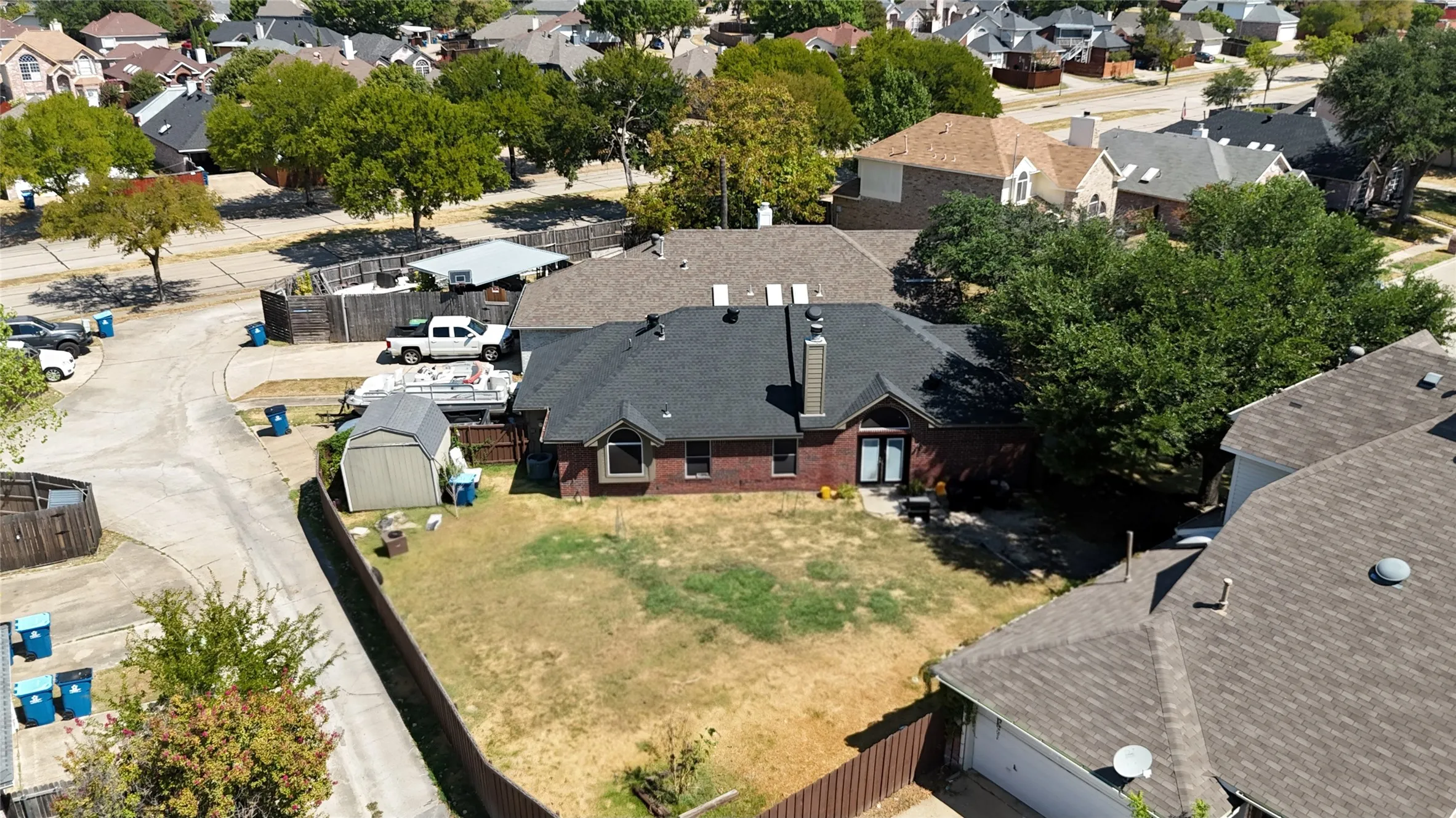 Single Family Residence For Sale in Dallas County , 6618 Bandalia Drive, Rowlett, Texas 75089, 3 Bedroom, 2 Bathroom, 2 Garage spaces, 1,386 Sqft, built in 1992, mls#21380225, Real Estate Agent in Rowlett, Homes For Sale in Dallas county, Homes For Sale in Rowlett, Realtor in Rowlett Texas, Real Estate Brokerage Independent Realty Texas, Luminita Cordes Realtor