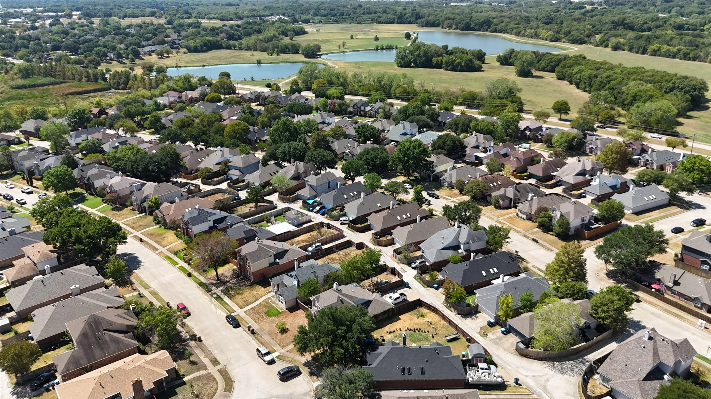 Single Family Residence For Sale in Dallas County , 6618 Bandalia Drive, Rowlett, Texas 75089, 3 Bedroom, 2 Bathroom, 2 Garage spaces, 1,386 Sqft, built in 1992, mls#21380225, Real Estate Agent in Rowlett, Homes For Sale in Dallas county, Homes For Sale in Rowlett, Realtor in Rowlett Texas, Real Estate Brokerage Independent Realty Texas, Luminita Cordes Realtor