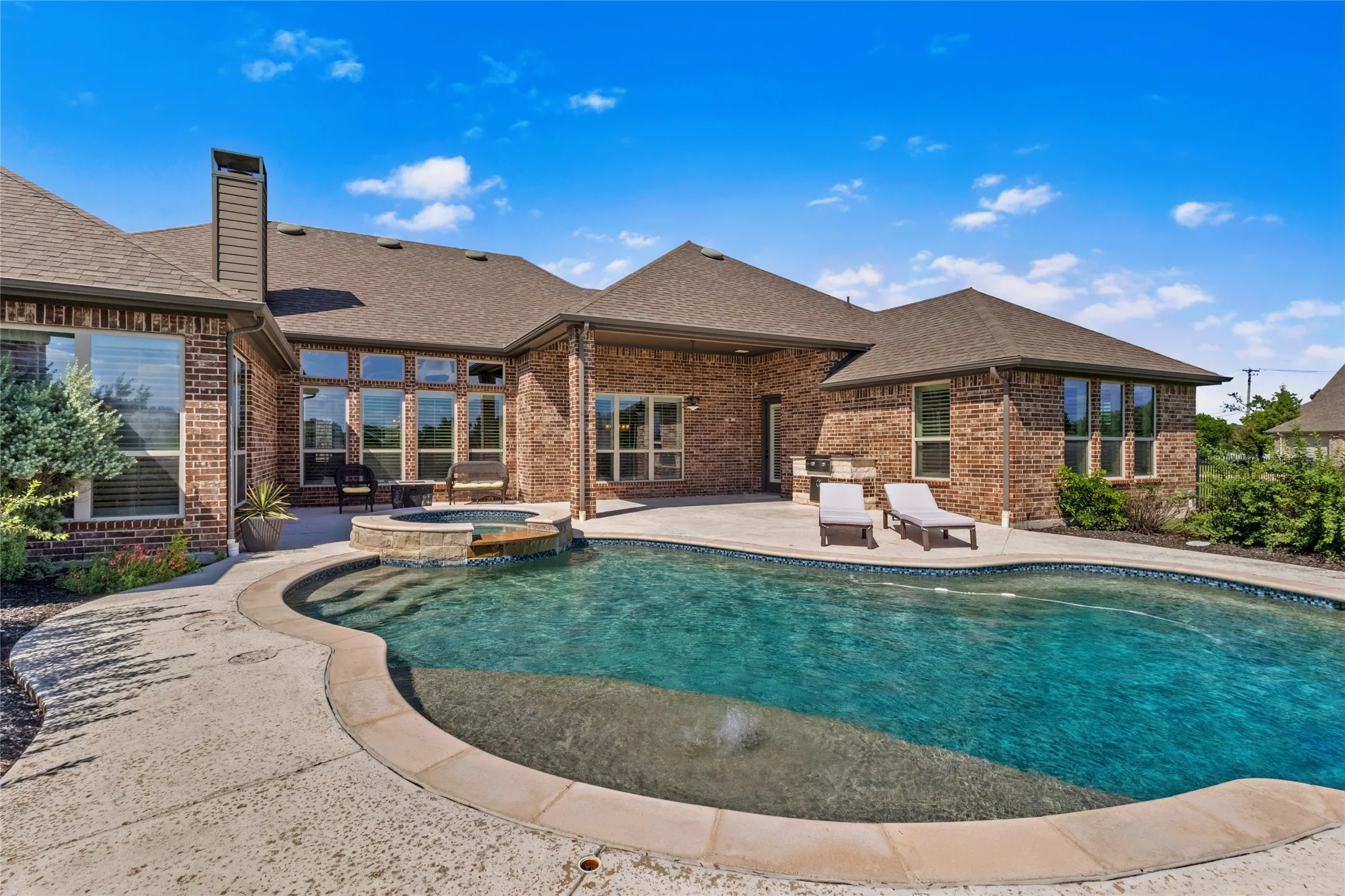 Single Family Residence For Sale in Rockwall County , 800 Yasmin Court, Heath, Texas 75126, 4 Bedroom, 4 Bathroom, 4 Garage spaces, 3,656 Sqft, built in 2015, mls#21380308, Real Estate Agent in Heath, Homes For Sale in Rockwall county, Homes For Sale in Heath, Realtor in Heath Texas, Real Estate Brokerage Independent Realty Texas, Luminita Cordes Realtor