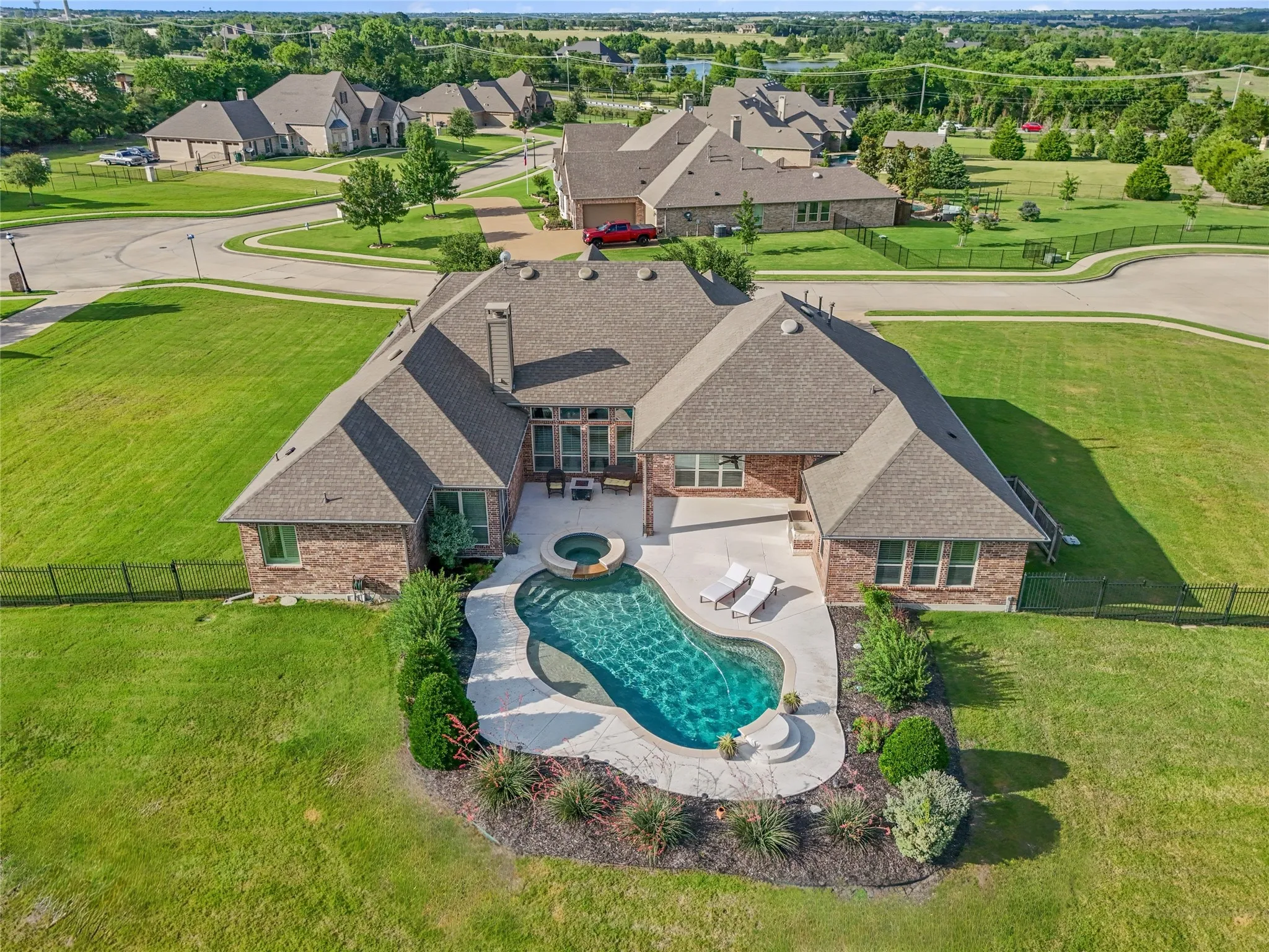 Single Family Residence For Sale in Rockwall County , 800 Yasmin Court, Heath, Texas 75126, 4 Bedroom, 4 Bathroom, 4 Garage spaces, 3,656 Sqft, built in 2015, mls#21380308, Real Estate Agent in Heath, Homes For Sale in Rockwall county, Homes For Sale in Heath, Realtor in Heath Texas, Real Estate Brokerage Independent Realty Texas, Luminita Cordes Realtor