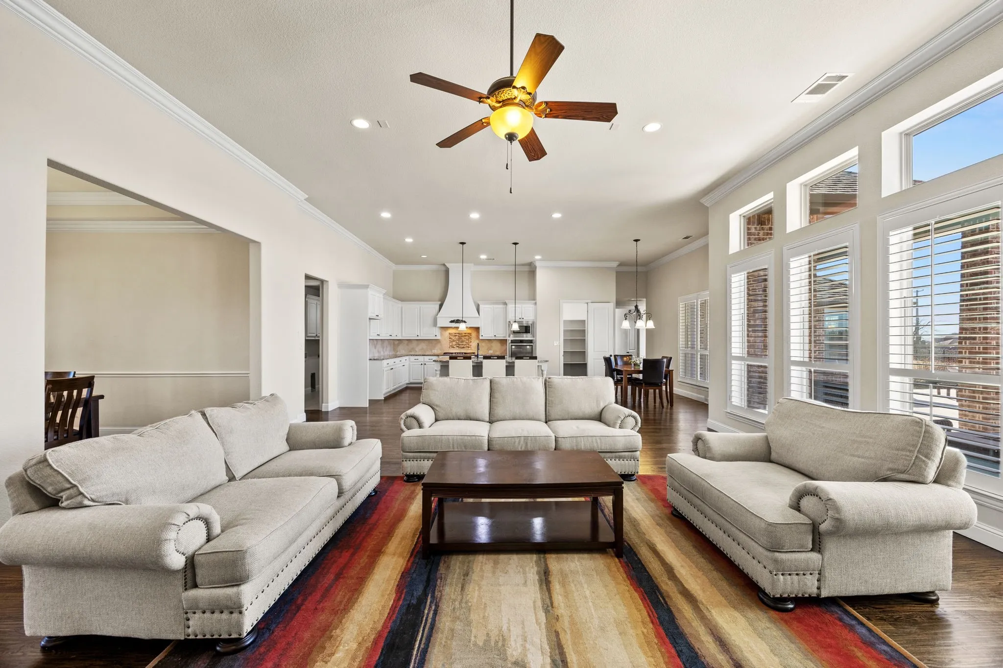 Single Family Residence For Sale in Rockwall County , 800 Yasmin Court, Heath, Texas 75126, 4 Bedroom, 4 Bathroom, 4 Garage spaces, 3,656 Sqft, built in 2015, mls#21380308, Real Estate Agent in Heath, Homes For Sale in Rockwall county, Homes For Sale in Heath, Realtor in Heath Texas, Real Estate Brokerage Independent Realty Texas, Luminita Cordes Realtor