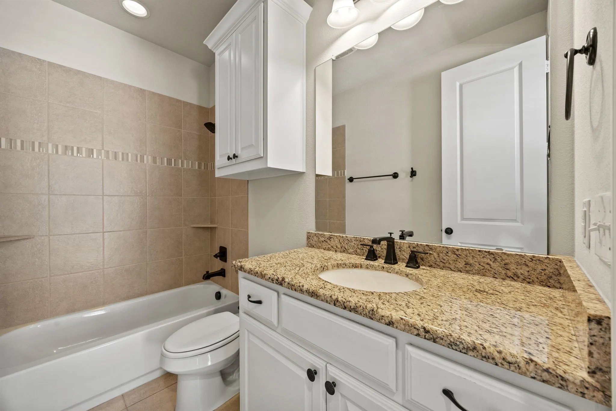 Single Family Residence For Sale in Rockwall County , 800 Yasmin Court, Heath, Texas 75126, 4 Bedroom, 4 Bathroom, 4 Garage spaces, 3,656 Sqft, built in 2015, mls#21380308, Real Estate Agent in Heath, Homes For Sale in Rockwall county, Homes For Sale in Heath, Realtor in Heath Texas, Real Estate Brokerage Independent Realty Texas, Luminita Cordes Realtor