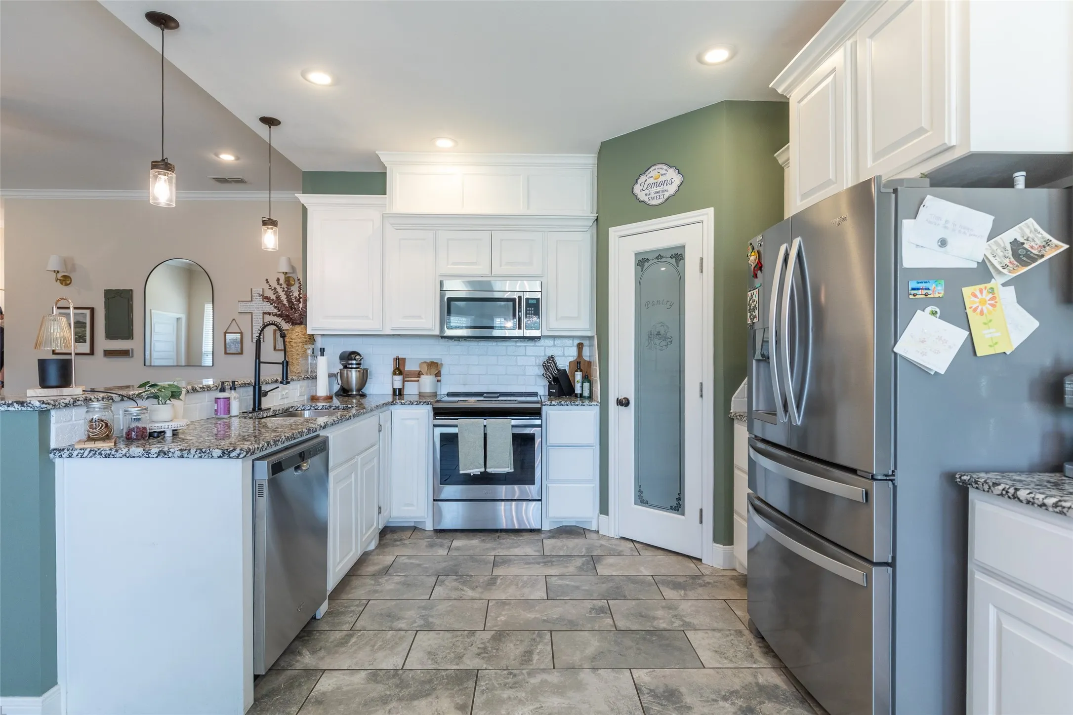 Single Family Residence For Sale in Taylor County , 253 Hog Eye Road, Abilene, Texas 79602, 3 Bedroom, 2 Bathroom, 2 Garage spaces, 1,828 Sqft, built in 2017, mls#21378886, Real Estate Agent in Abilene, Homes For Sale in Taylor county, Homes For Sale in Abilene, Realtor in Abilene Texas, Real Estate Brokerage Independent Realty Texas, Luminita Cordes Realtor