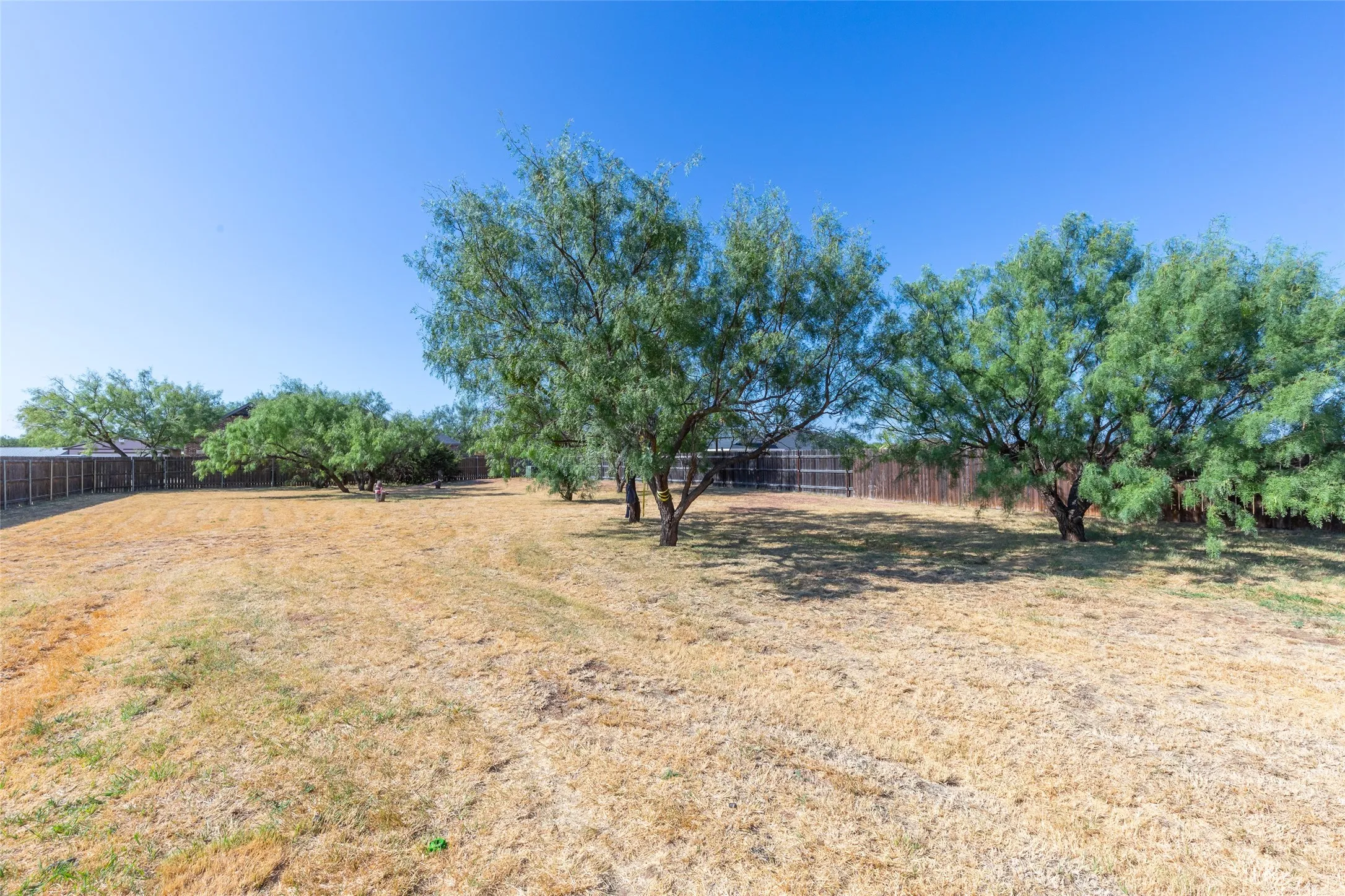 Single Family Residence For Sale in Taylor County , 253 Hog Eye Road, Abilene, Texas 79602, 3 Bedroom, 2 Bathroom, 2 Garage spaces, 1,828 Sqft, built in 2017, mls#21378886, Real Estate Agent in Abilene, Homes For Sale in Taylor county, Homes For Sale in Abilene, Realtor in Abilene Texas, Real Estate Brokerage Independent Realty Texas, Luminita Cordes Realtor