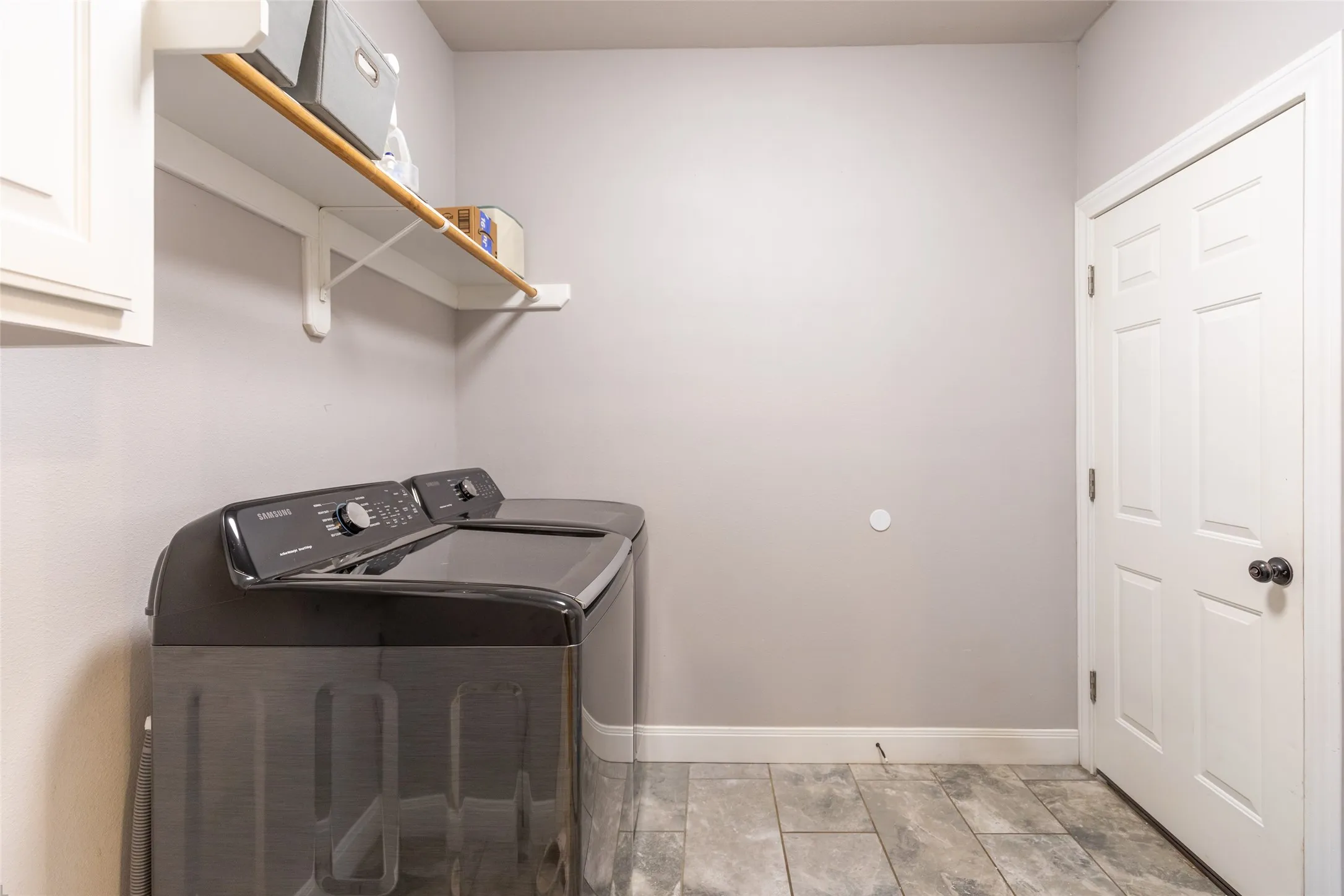 Single Family Residence For Sale in Taylor County , 253 Hog Eye Road, Abilene, Texas 79602, 3 Bedroom, 2 Bathroom, 2 Garage spaces, 1,828 Sqft, built in 2017, mls#21378886, Real Estate Agent in Abilene, Homes For Sale in Taylor county, Homes For Sale in Abilene, Realtor in Abilene Texas, Real Estate Brokerage Independent Realty Texas, Luminita Cordes Realtor