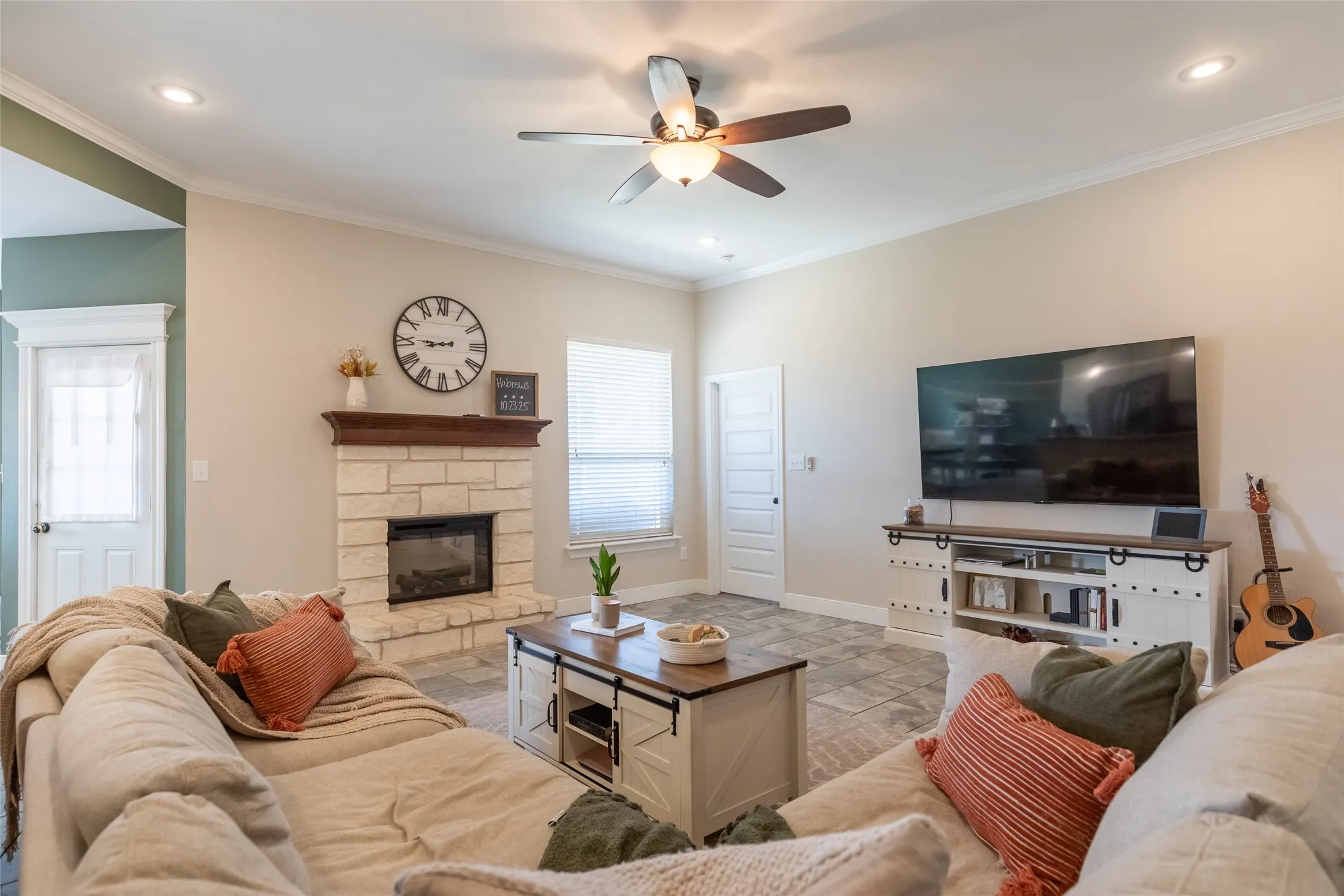 Single Family Residence For Sale in Taylor County , 253 Hog Eye Road, Abilene, Texas 79602, 3 Bedroom, 2 Bathroom, 2 Garage spaces, 1,828 Sqft, built in 2017, mls#21378886, Real Estate Agent in Abilene, Homes For Sale in Taylor county, Homes For Sale in Abilene, Realtor in Abilene Texas, Real Estate Brokerage Independent Realty Texas, Luminita Cordes Realtor