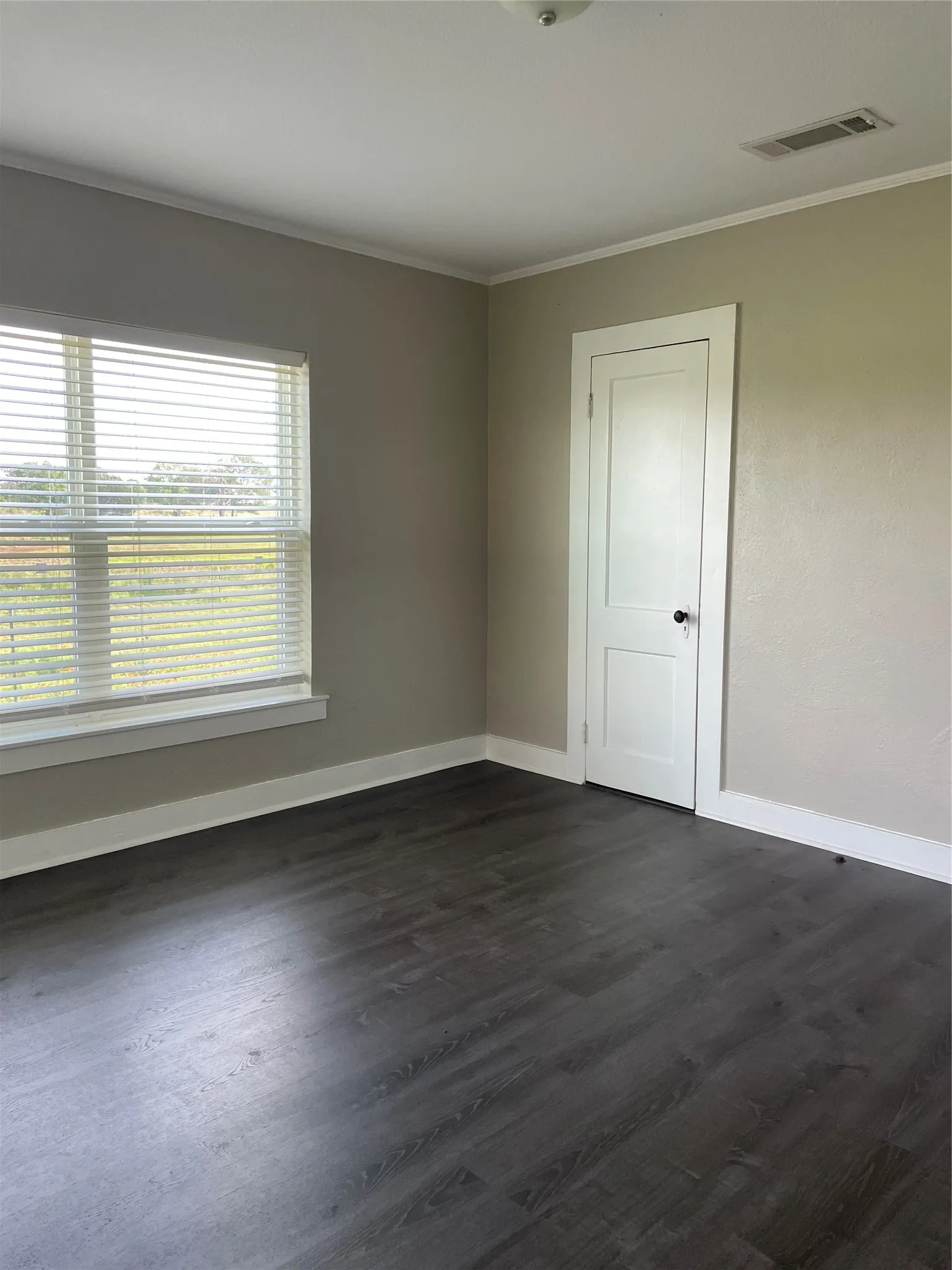 Single Family Residence For Rent in Parker County , 300 Rt Lane, Weatherford, Texas 76085, 3 Bedroom, 2 Bathroom, Garage spaces, 1,701 Sqft, built in 1969, mls#21380313, Real Estate Agent in Weatherford, Homes For Rent in Parker county, Homes For Rent in Weatherford, Realtor in Weatherford Texas, Real Estate Brokerage Independent Realty Texas, Luminita Cordes Realtor