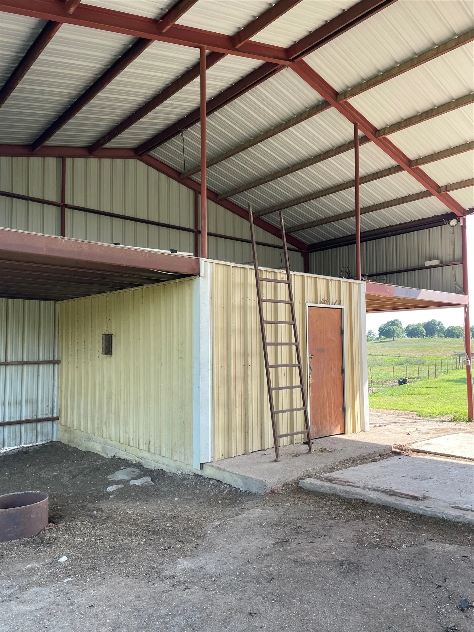 Single Family Residence For Rent in Parker County , 300 Rt Lane, Weatherford, Texas 76085, 3 Bedroom, 2 Bathroom, Garage spaces, 1,701 Sqft, built in 1969, mls#21380313, Real Estate Agent in Weatherford, Homes For Rent in Parker county, Homes For Rent in Weatherford, Realtor in Weatherford Texas, Real Estate Brokerage Independent Realty Texas, Luminita Cordes Realtor