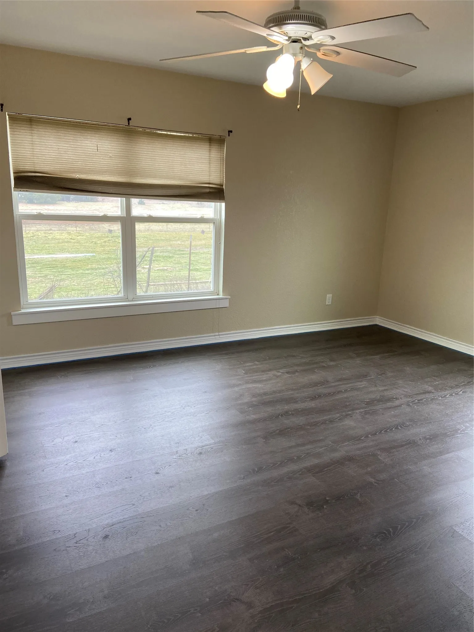 Single Family Residence For Rent in Parker County , 300 Rt Lane, Weatherford, Texas 76085, 3 Bedroom, 2 Bathroom, Garage spaces, 1,701 Sqft, built in 1969, mls#21380313, Real Estate Agent in Weatherford, Homes For Rent in Parker county, Homes For Rent in Weatherford, Realtor in Weatherford Texas, Real Estate Brokerage Independent Realty Texas, Luminita Cordes Realtor