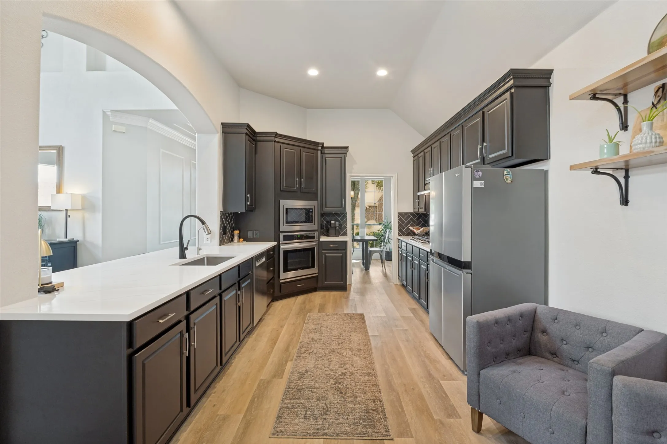 Single Family Residence For Sale in Denton County , 3942 Navarro Way, Frisco, Texas 75034, 3 Bedroom, 3 Bathroom, 2 Garage spaces, 2,401 Sqft, built in 2000, mls#21374035, Real Estate Agent in Frisco, Homes For Sale in Denton county, Homes For Sale in Frisco, Realtor in Frisco Texas, Real Estate Brokerage Independent Realty Texas, Luminita Cordes Realtor