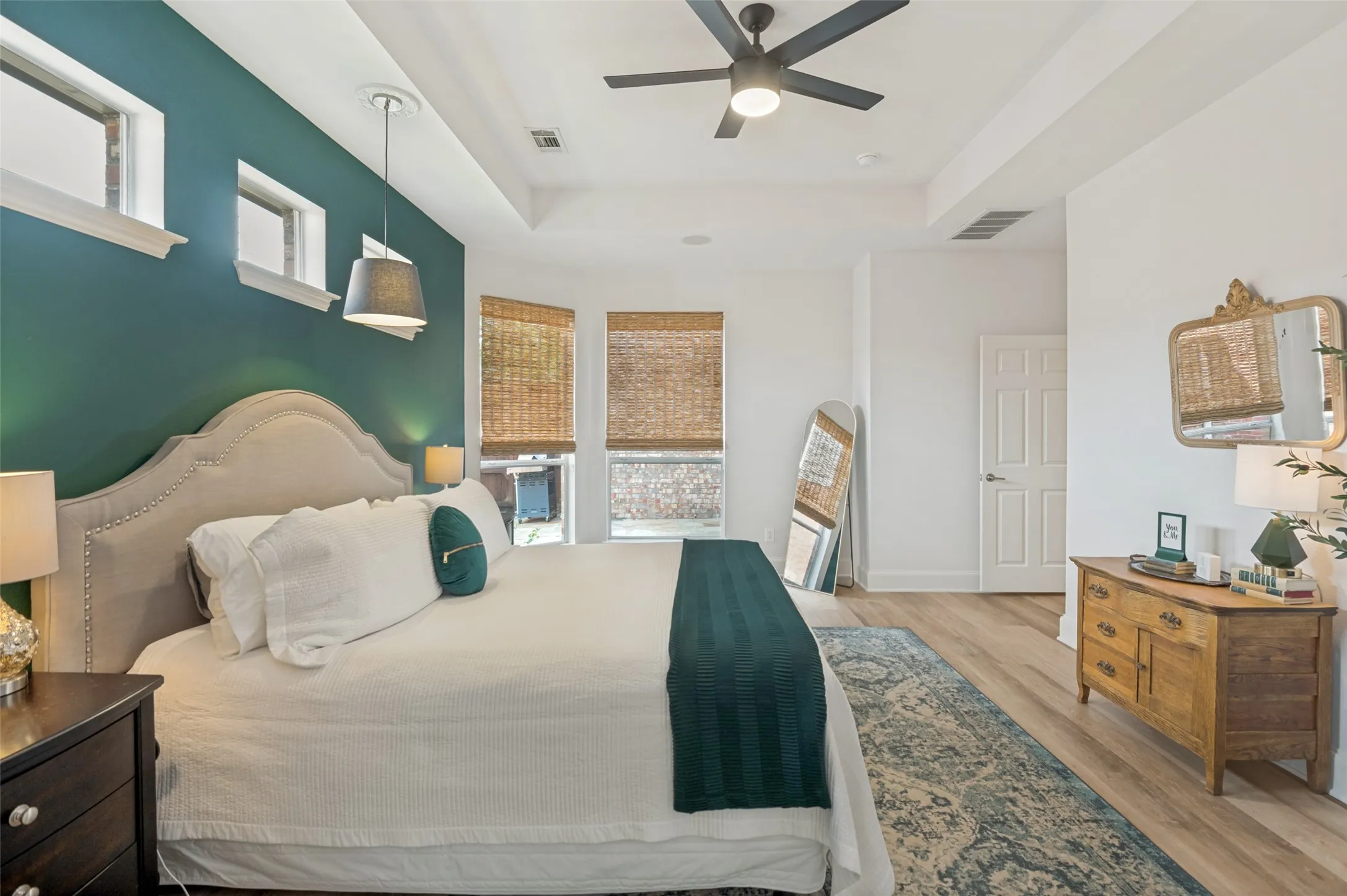 Single Family Residence For Sale in Denton County , 3942 Navarro Way, Frisco, Texas 75034, 3 Bedroom, 3 Bathroom, 2 Garage spaces, 2,401 Sqft, built in 2000, mls#21374035, Real Estate Agent in Frisco, Homes For Sale in Denton county, Homes For Sale in Frisco, Realtor in Frisco Texas, Real Estate Brokerage Independent Realty Texas, Luminita Cordes Realtor