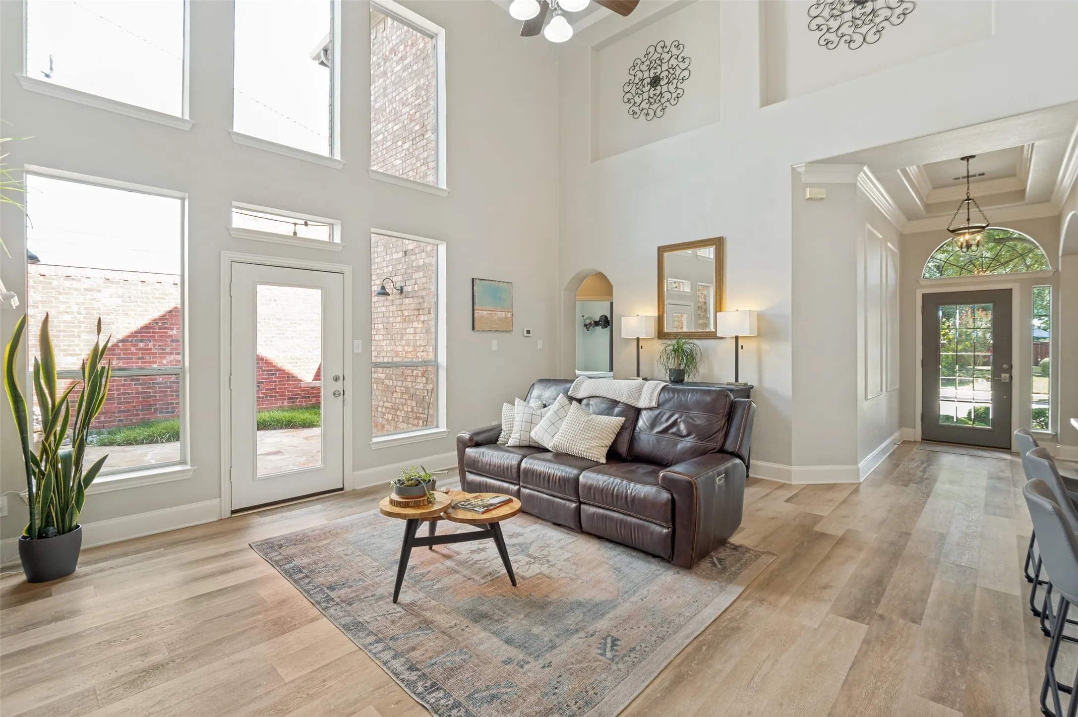 Single Family Residence For Sale in Denton County , 3942 Navarro Way, Frisco, Texas 75034, 3 Bedroom, 3 Bathroom, 2 Garage spaces, 2,401 Sqft, built in 2000, mls#21374035, Real Estate Agent in Frisco, Homes For Sale in Denton county, Homes For Sale in Frisco, Realtor in Frisco Texas, Real Estate Brokerage Independent Realty Texas, Luminita Cordes Realtor