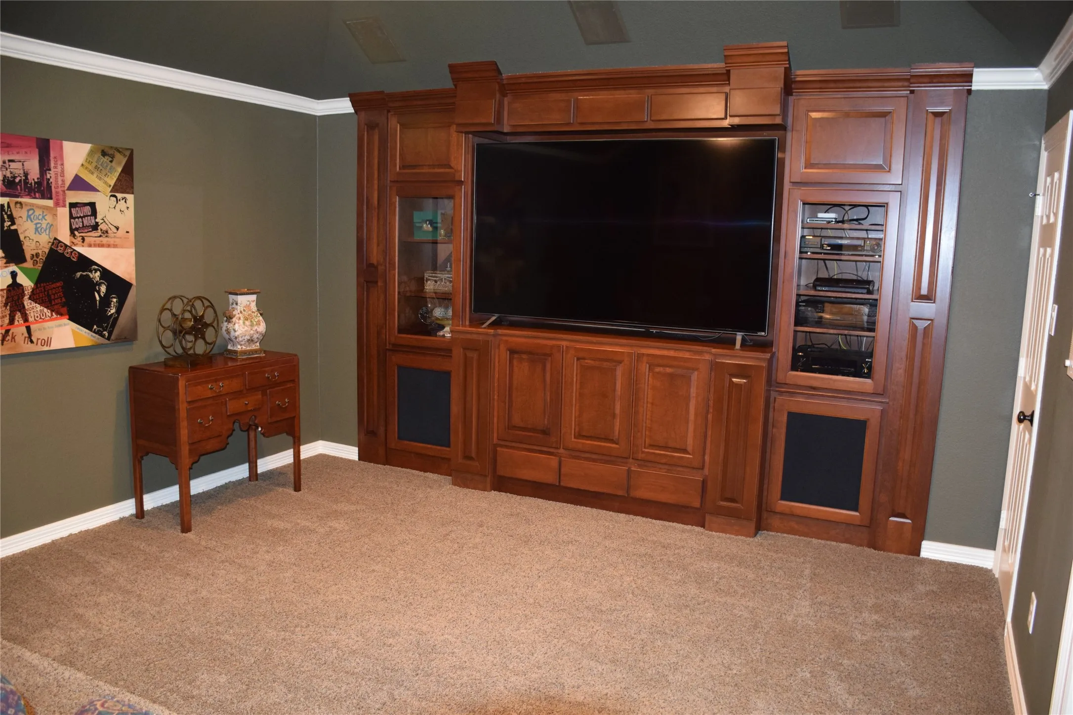 Single Family Residence For Sale in Tarrant County , 1804 Mesquite Court, Southlake, Texas 76092, 5 Bedroom, 4 Bathroom, 3 Garage spaces, 5,929 Sqft, built in 1998, mls#21379631, Real Estate Agent in Southlake, Homes For Sale in Tarrant county, Homes For Sale in Southlake, Realtor in Southlake Texas, Real Estate Brokerage Independent Realty Texas, Luminita Cordes Realtor