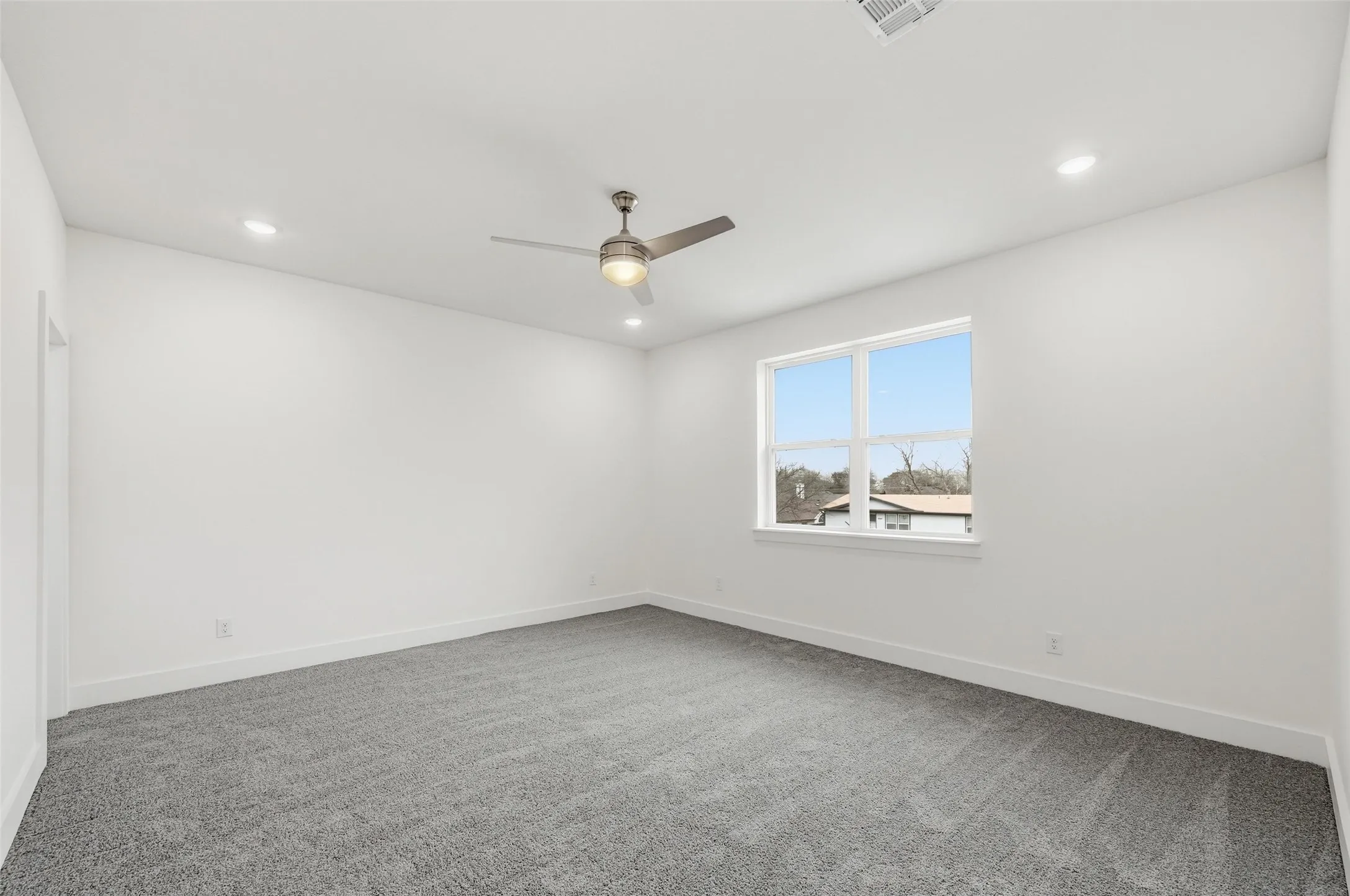 Single Family Residence For Sale in Dallas County , 4448 Marcell Avenue, Dallas, Texas 75211, 4 Bedroom, 4 Bathroom, 2 Garage spaces, 2,067 Sqft, built in 2024, mls#21380039, Real Estate Agent in Dallas, Homes For Sale in Dallas county, Homes For Sale in Dallas, Realtor in Dallas Texas, Real Estate Brokerage Independent Realty Texas, Luminita Cordes Realtor