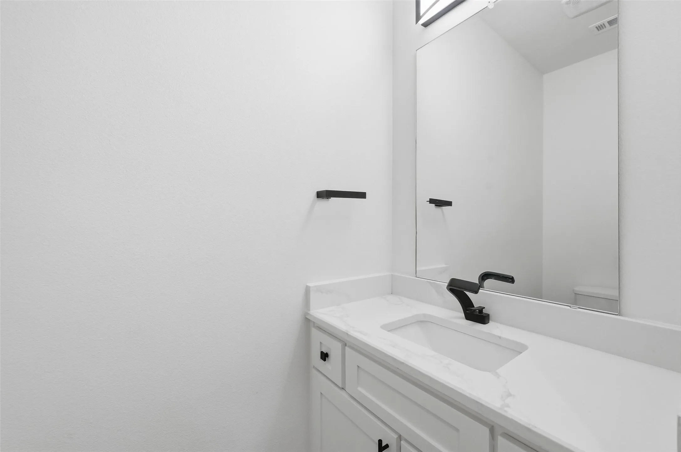 Single Family Residence For Sale in Dallas County , 4448 Marcell Avenue, Dallas, Texas 75211, 4 Bedroom, 4 Bathroom, 2 Garage spaces, 2,067 Sqft, built in 2024, mls#21380039, Real Estate Agent in Dallas, Homes For Sale in Dallas county, Homes For Sale in Dallas, Realtor in Dallas Texas, Real Estate Brokerage Independent Realty Texas, Luminita Cordes Realtor