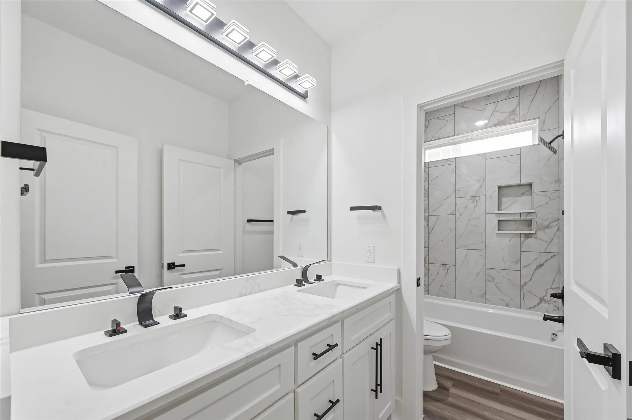 Single Family Residence For Sale in Dallas County , 4448 Marcell Avenue, Dallas, Texas 75211, 4 Bedroom, 4 Bathroom, 2 Garage spaces, 2,067 Sqft, built in 2024, mls#21380039, Real Estate Agent in Dallas, Homes For Sale in Dallas county, Homes For Sale in Dallas, Realtor in Dallas Texas, Real Estate Brokerage Independent Realty Texas, Luminita Cordes Realtor