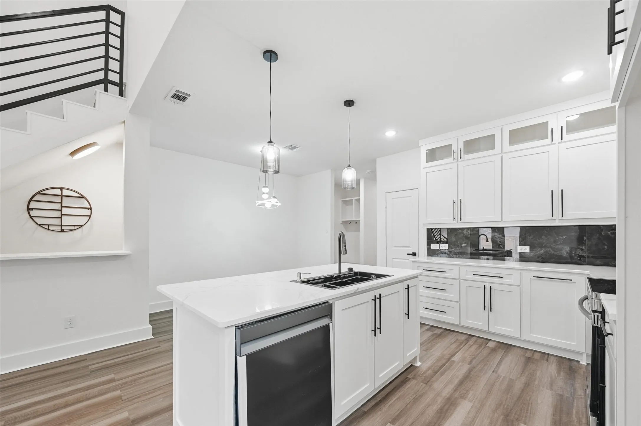 Single Family Residence For Sale in Dallas County , 4448 Marcell Avenue, Dallas, Texas 75211, 4 Bedroom, 4 Bathroom, 2 Garage spaces, 2,067 Sqft, built in 2024, mls#21380039, Real Estate Agent in Dallas, Homes For Sale in Dallas county, Homes For Sale in Dallas, Realtor in Dallas Texas, Real Estate Brokerage Independent Realty Texas, Luminita Cordes Realtor