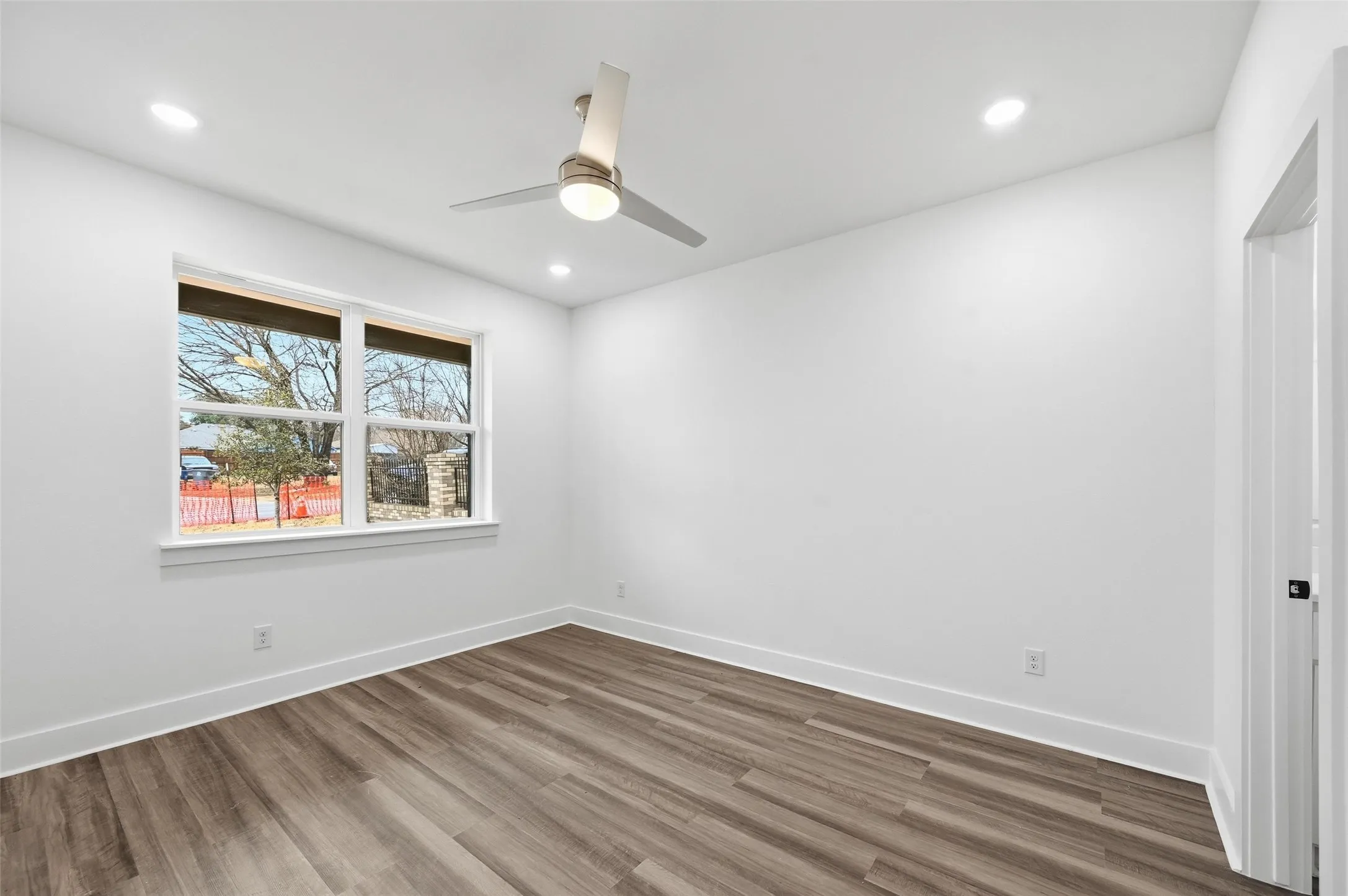 Single Family Residence For Sale in Dallas County , 4448 Marcell Avenue, Dallas, Texas 75211, 4 Bedroom, 4 Bathroom, 2 Garage spaces, 2,067 Sqft, built in 2024, mls#21380039, Real Estate Agent in Dallas, Homes For Sale in Dallas county, Homes For Sale in Dallas, Realtor in Dallas Texas, Real Estate Brokerage Independent Realty Texas, Luminita Cordes Realtor