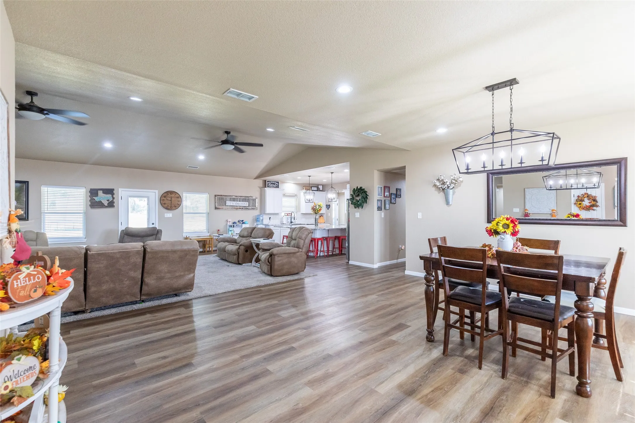Single Family Residence For Sale in Callahan County , 1300 Ross Street, Clyde, Texas 79510, 4 Bedroom, 3 Bathroom, 2 Garage spaces, 2,920 Sqft, built in 2023, mls#21380315, Real Estate Agent in Clyde, Homes For Sale in Callahan county, Homes For Sale in Clyde, Realtor in Clyde Texas, Real Estate Brokerage Independent Realty Texas, Luminita Cordes Realtor