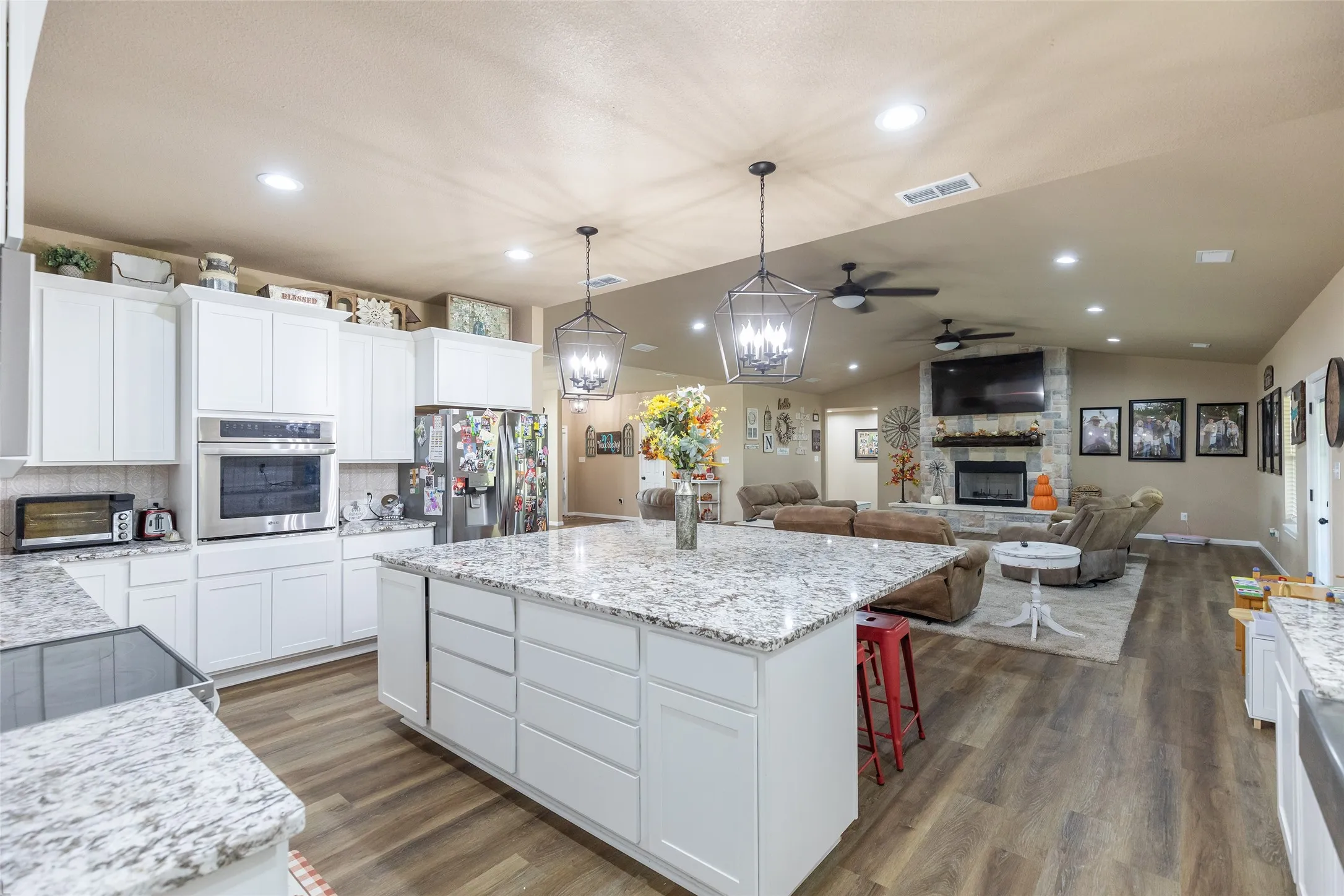 Single Family Residence For Sale in Callahan County , 1300 Ross Street, Clyde, Texas 79510, 4 Bedroom, 3 Bathroom, 2 Garage spaces, 2,920 Sqft, built in 2023, mls#21380315, Real Estate Agent in Clyde, Homes For Sale in Callahan county, Homes For Sale in Clyde, Realtor in Clyde Texas, Real Estate Brokerage Independent Realty Texas, Luminita Cordes Realtor
