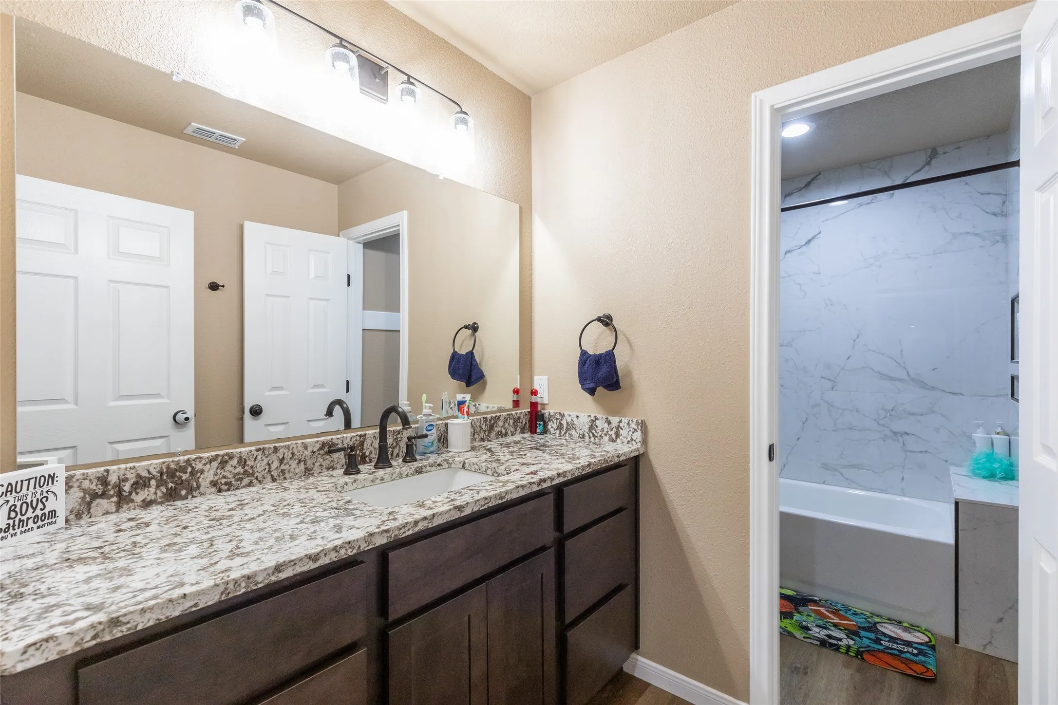 Single Family Residence For Sale in Callahan County , 1300 Ross Street, Clyde, Texas 79510, 4 Bedroom, 3 Bathroom, 2 Garage spaces, 2,920 Sqft, built in 2023, mls#21380315, Real Estate Agent in Clyde, Homes For Sale in Callahan county, Homes For Sale in Clyde, Realtor in Clyde Texas, Real Estate Brokerage Independent Realty Texas, Luminita Cordes Realtor