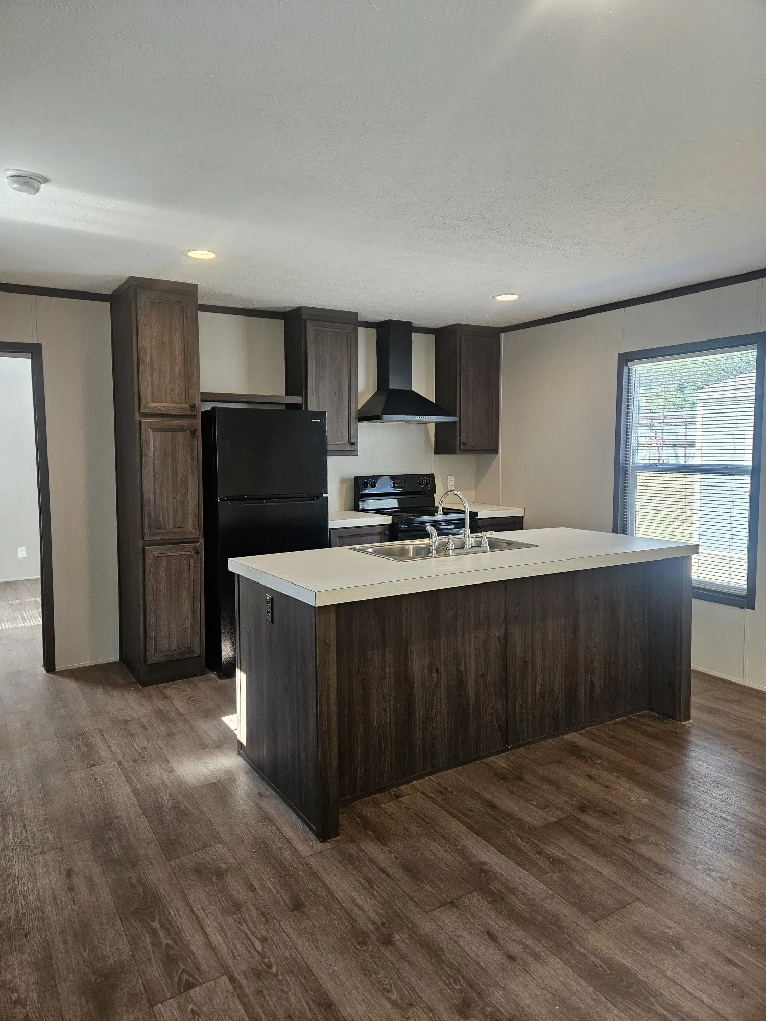 Manufactured Home For Rent in Parker County , 6501 W Hwy 199 6503, Springtown, Texas 76082, 3 Bedroom, 2 Bathroom, Garage spaces, 1,216 Sqft, built in 2014, mls#21380327, Real Estate Agent in Springtown, Homes For Rent in Parker county, Homes For Rent in Springtown, Realtor in Springtown Texas, Real Estate Brokerage Independent Realty Texas, Luminita Cordes Realtor