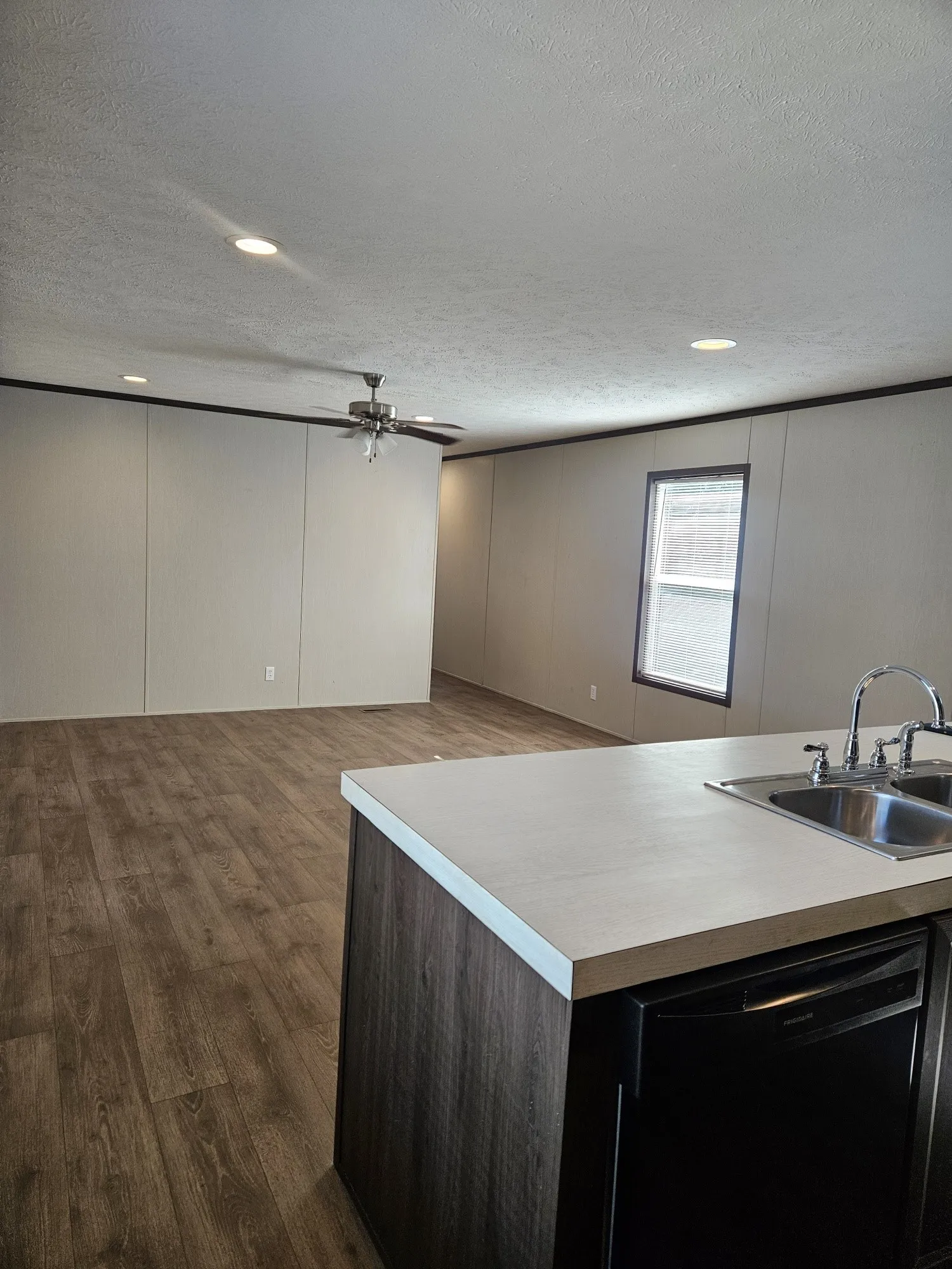 Manufactured Home For Rent in Parker County , 6501 W Hwy 199 6503, Springtown, Texas 76082, 3 Bedroom, 2 Bathroom, Garage spaces, 1,216 Sqft, built in 2014, mls#21380327, Real Estate Agent in Springtown, Homes For Rent in Parker county, Homes For Rent in Springtown, Realtor in Springtown Texas, Real Estate Brokerage Independent Realty Texas, Luminita Cordes Realtor