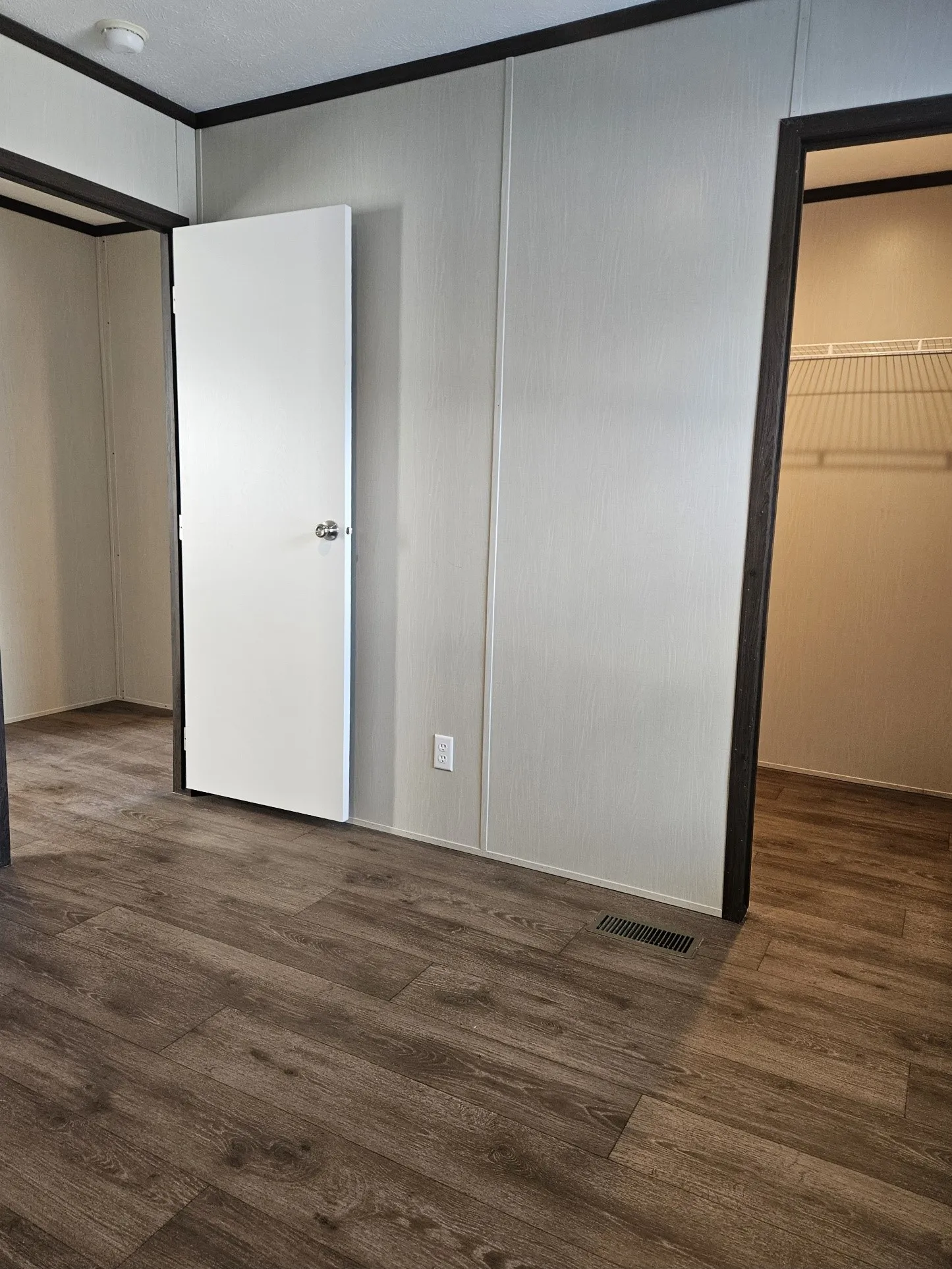 Manufactured Home For Rent in Parker County , 6501 W Hwy 199 6503, Springtown, Texas 76082, 3 Bedroom, 2 Bathroom, Garage spaces, 1,216 Sqft, built in 2014, mls#21380327, Real Estate Agent in Springtown, Homes For Rent in Parker county, Homes For Rent in Springtown, Realtor in Springtown Texas, Real Estate Brokerage Independent Realty Texas, Luminita Cordes Realtor