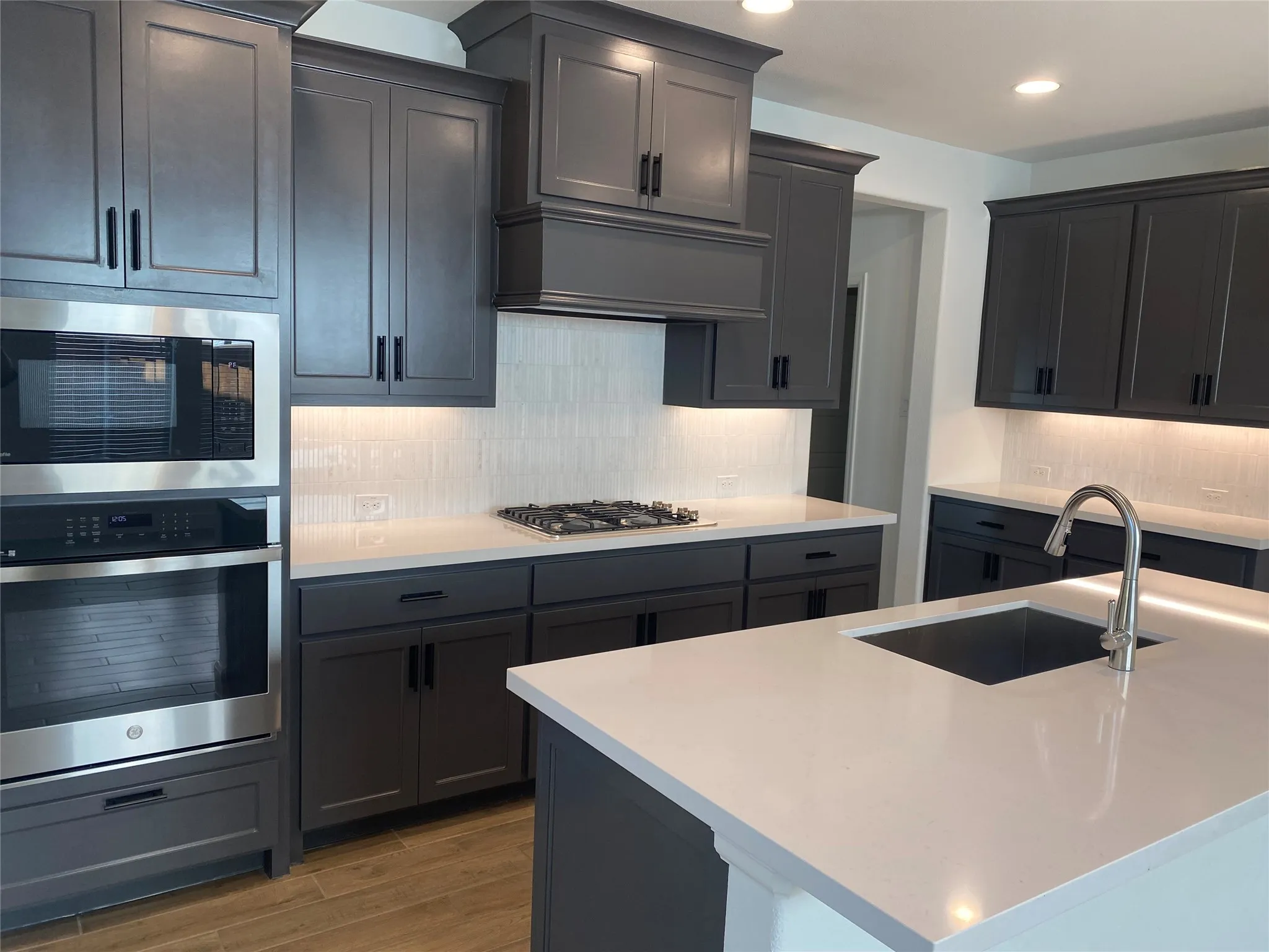 Single Family Residence For Rent in Johnson County , 1624 Bulls Eye Road, Mansfield, Texas 76063, 4 Bedroom, 4 Bathroom, 2 Garage spaces, 2,594 Sqft, built in 2024, mls#21380326, Real Estate Agent in Mansfield, Homes For Rent in Johnson county, Homes For Rent in Mansfield, Realtor in Mansfield Texas, Real Estate Brokerage Independent Realty Texas, Luminita Cordes Realtor