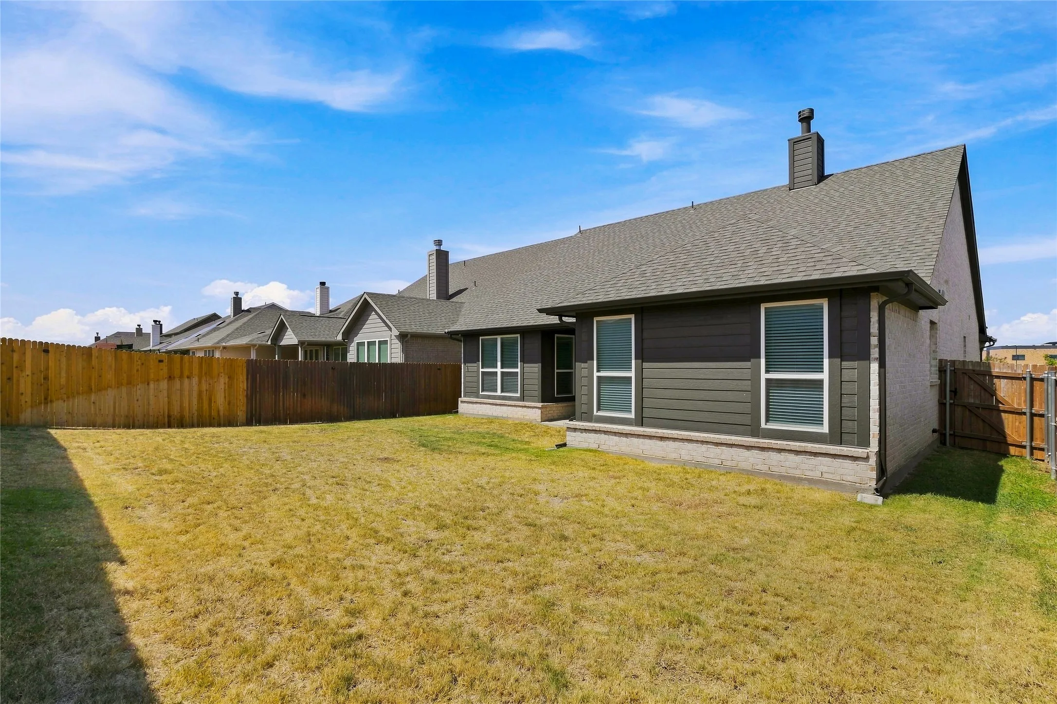 Single Family Residence For Sale in Tarrant County , 1961 Bellatrix Drive, Haslet, Texas 76052, 4 Bedroom, 2 Bathroom, 2 Garage spaces, 1,953 Sqft, built in 2022, mls#21377942, Real Estate Agent in Haslet, Homes For Sale in Tarrant county, Homes For Sale in Haslet, Realtor in Haslet Texas, Real Estate Brokerage Independent Realty Texas, Luminita Cordes Realtor