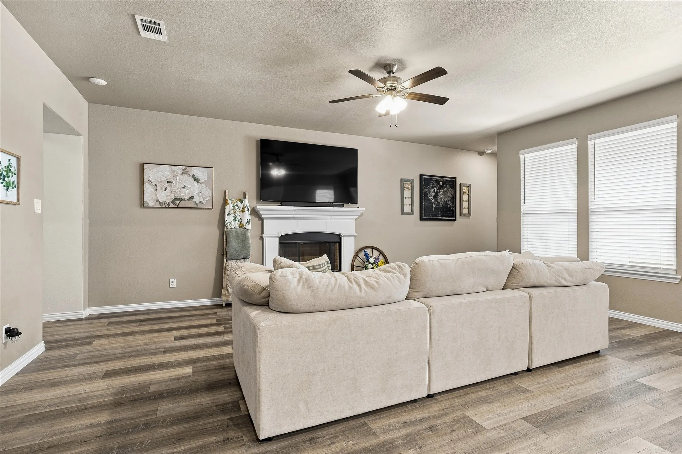 Single Family Residence For Sale in Tarrant County , 1961 Bellatrix Drive, Haslet, Texas 76052, 4 Bedroom, 2 Bathroom, 2 Garage spaces, 1,953 Sqft, built in 2022, mls#21377942, Real Estate Agent in Haslet, Homes For Sale in Tarrant county, Homes For Sale in Haslet, Realtor in Haslet Texas, Real Estate Brokerage Independent Realty Texas, Luminita Cordes Realtor