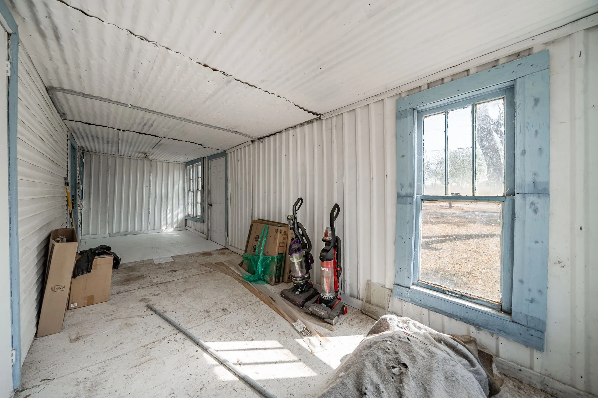 Single Family Residence For Sale in Jones County , 445 S CENTRAL, Hamlin, Texas 79520, 2 Bedroom, 1 Bathroom, Garage spaces, 1,060 Sqft, built in 1930, mls#21380336, Real Estate Agent in Hamlin, Homes For Sale in Jones county, Homes For Sale in Hamlin, Realtor in Hamlin Texas, Real Estate Brokerage Independent Realty Texas, Luminita Cordes Realtor