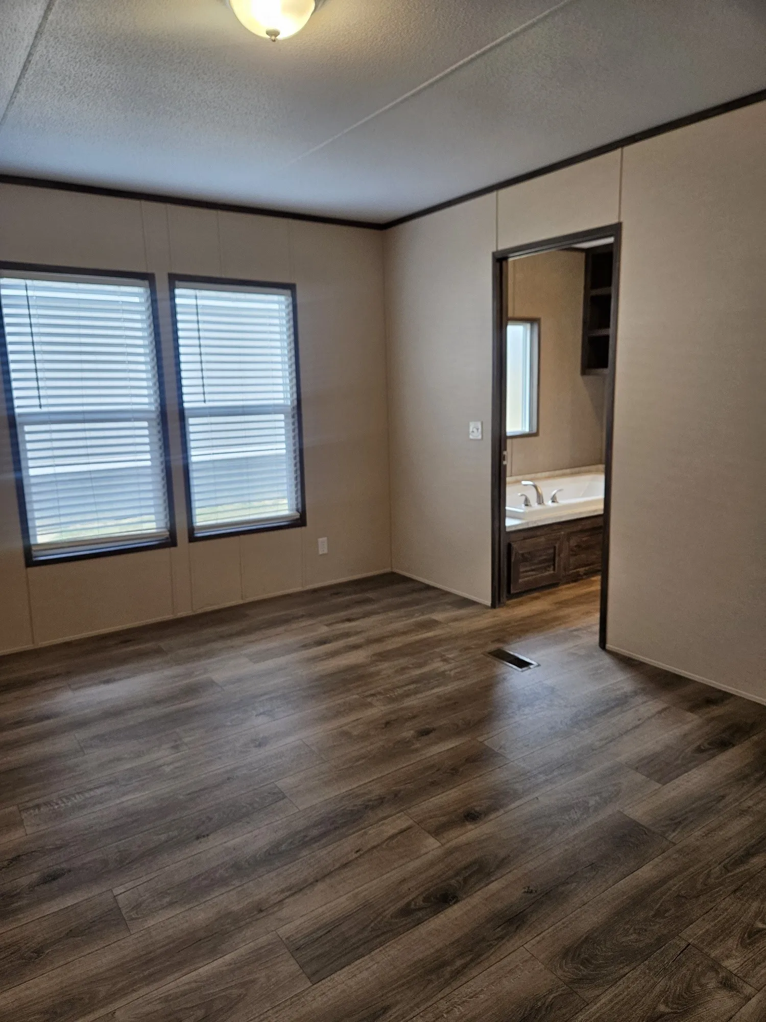Manufactured Home For Rent in Parker County , 6501 W Hwy 199 6479, Springtown, Texas 76082, 3 Bedroom, 2 Bathroom, Garage spaces, 1,216 Sqft, built in 2020, mls#21380335, Real Estate Agent in Springtown, Homes For Rent in Parker county, Homes For Rent in Springtown, Realtor in Springtown Texas, Real Estate Brokerage Independent Realty Texas, Luminita Cordes Realtor