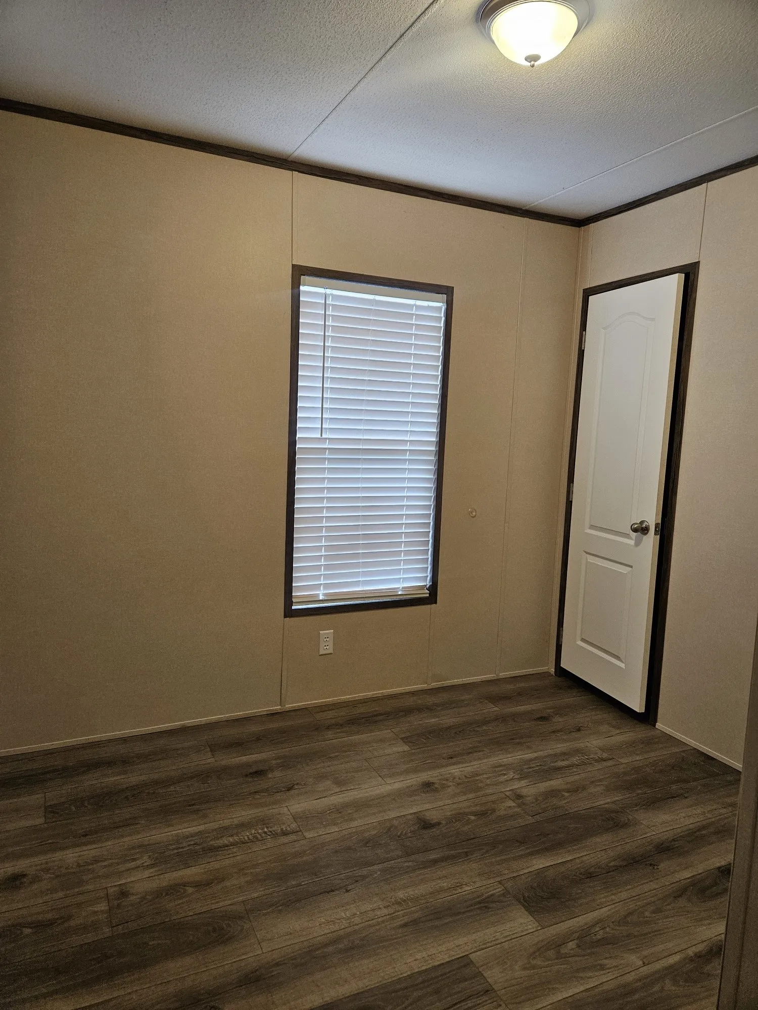 Manufactured Home For Rent in Parker County , 6501 W Hwy 199 6479, Springtown, Texas 76082, 3 Bedroom, 2 Bathroom, Garage spaces, 1,216 Sqft, built in 2020, mls#21380335, Real Estate Agent in Springtown, Homes For Rent in Parker county, Homes For Rent in Springtown, Realtor in Springtown Texas, Real Estate Brokerage Independent Realty Texas, Luminita Cordes Realtor