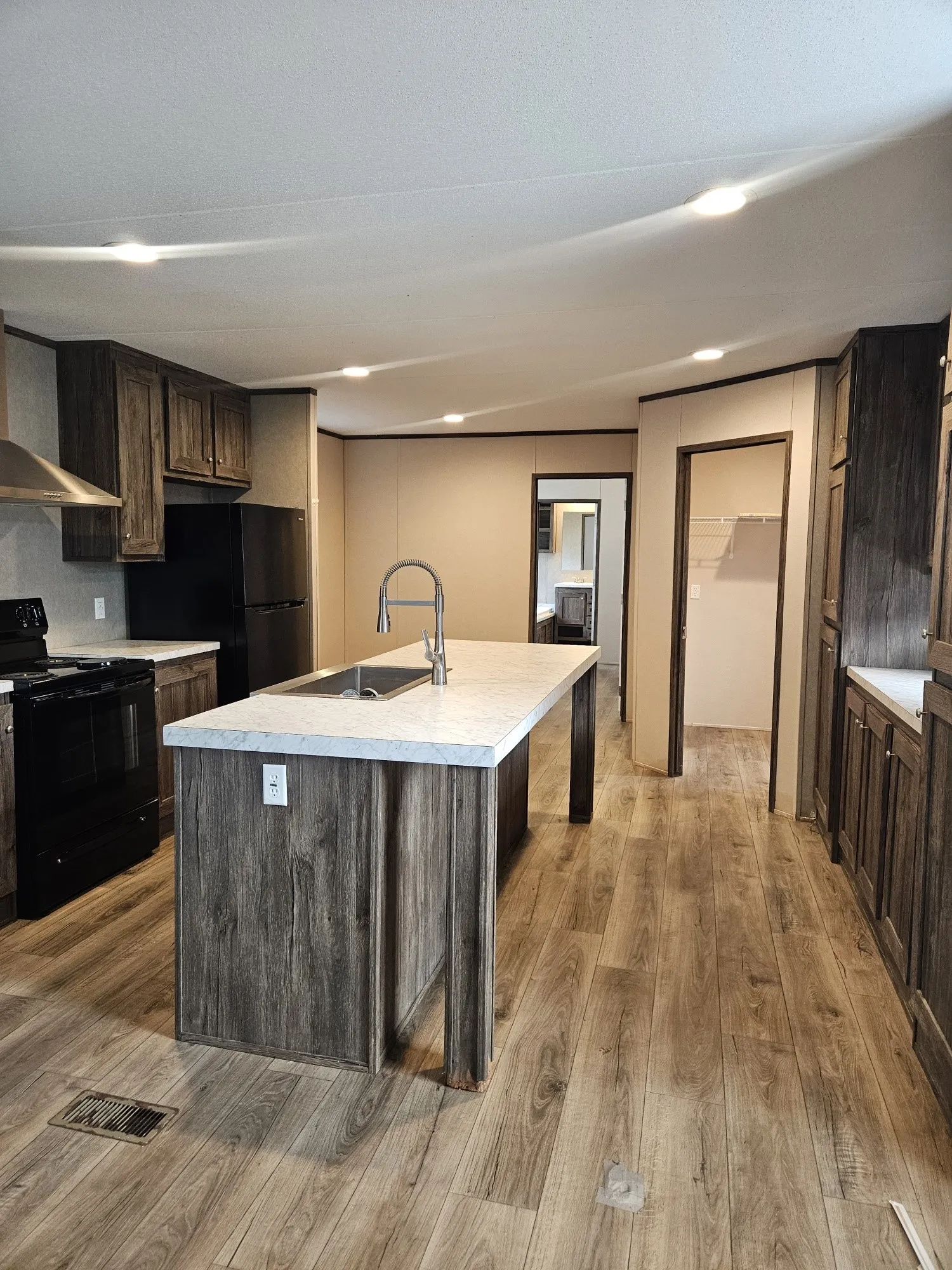 Manufactured Home For Rent in Parker County , 6501 W Hwy 199 6479, Springtown, Texas 76082, 3 Bedroom, 2 Bathroom, Garage spaces, 1,216 Sqft, built in 2020, mls#21380335, Real Estate Agent in Springtown, Homes For Rent in Parker county, Homes For Rent in Springtown, Realtor in Springtown Texas, Real Estate Brokerage Independent Realty Texas, Luminita Cordes Realtor