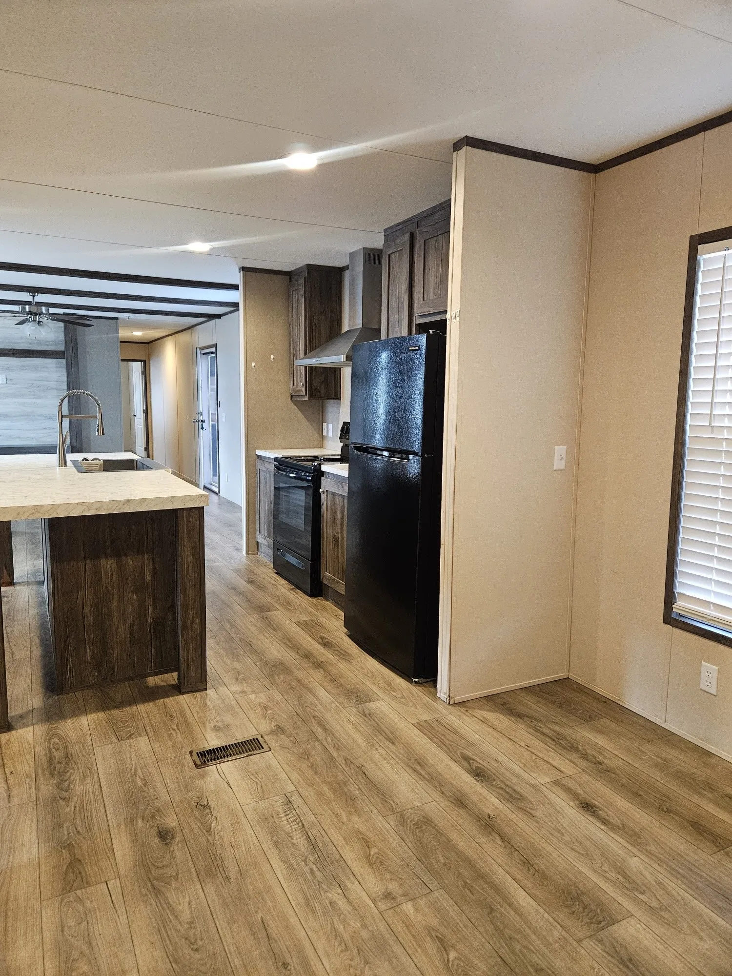 Manufactured Home For Rent in Parker County , 6501 W Hwy 199 6479, Springtown, Texas 76082, 3 Bedroom, 2 Bathroom, Garage spaces, 1,216 Sqft, built in 2020, mls#21380335, Real Estate Agent in Springtown, Homes For Rent in Parker county, Homes For Rent in Springtown, Realtor in Springtown Texas, Real Estate Brokerage Independent Realty Texas, Luminita Cordes Realtor