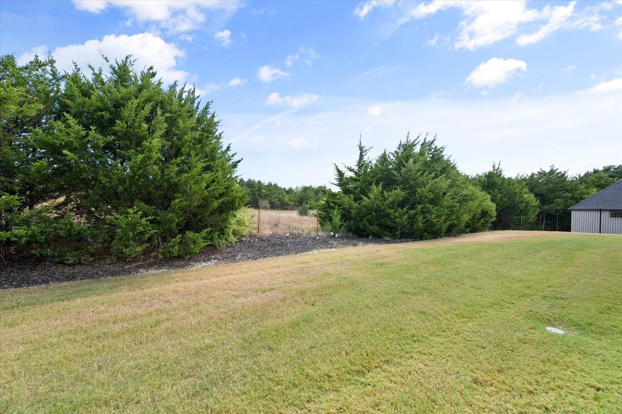 Single Family Residence For Sale in Ellis County , 7850 Woodstream Road, Midlothian, Texas 76065, 4 Bedroom, 3 Bathroom, 2 Garage spaces, 3,425 Sqft, built in 2024, mls#21371809, Real Estate Agent in Midlothian, Homes For Sale in Ellis county, Homes For Sale in Midlothian, Realtor in Midlothian Texas, Real Estate Brokerage Independent Realty Texas, Luminita Cordes Realtor