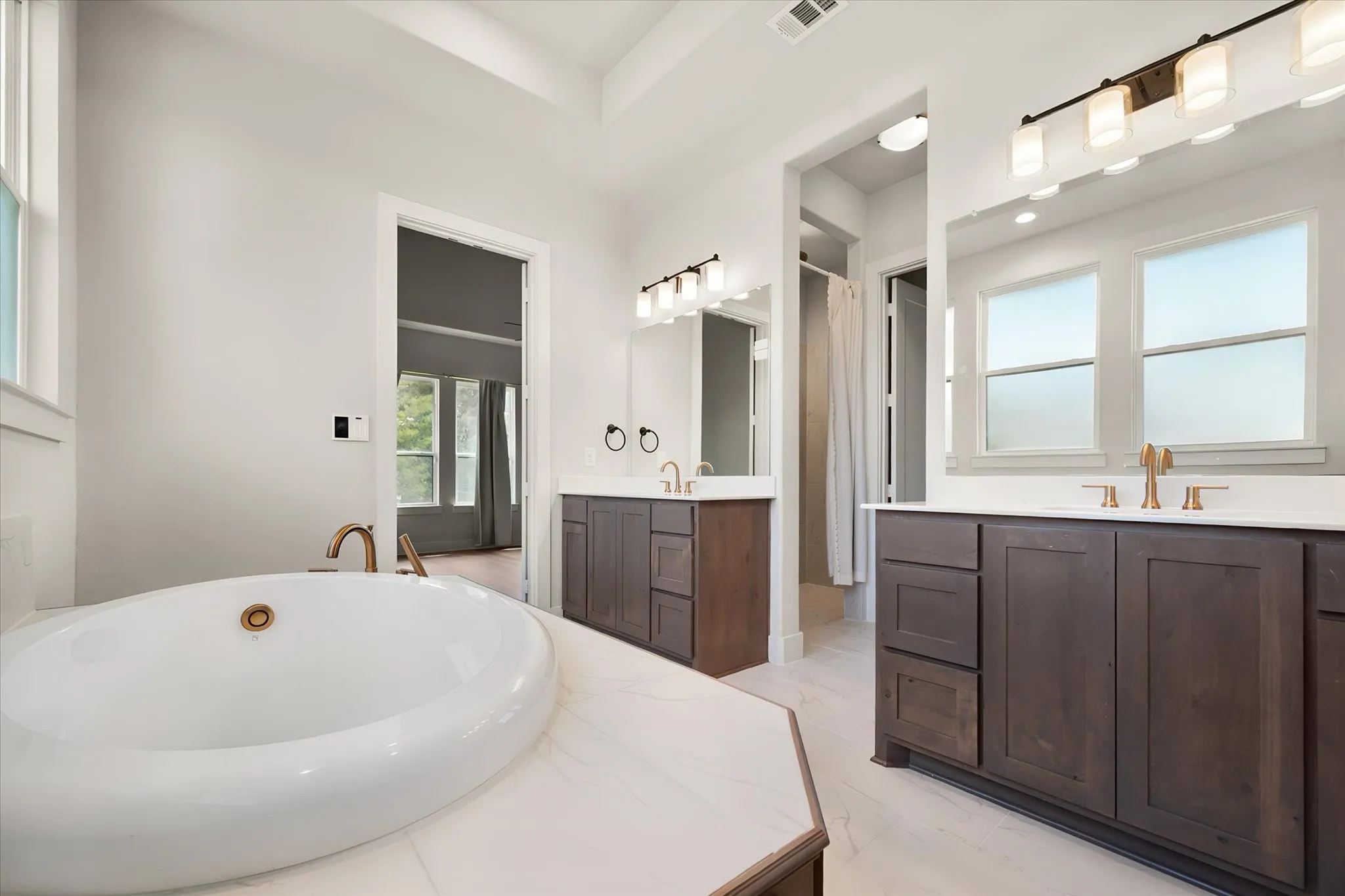Single Family Residence For Sale in Ellis County , 7850 Woodstream Road, Midlothian, Texas 76065, 4 Bedroom, 3 Bathroom, 2 Garage spaces, 3,425 Sqft, built in 2024, mls#21371809, Real Estate Agent in Midlothian, Homes For Sale in Ellis county, Homes For Sale in Midlothian, Realtor in Midlothian Texas, Real Estate Brokerage Independent Realty Texas, Luminita Cordes Realtor