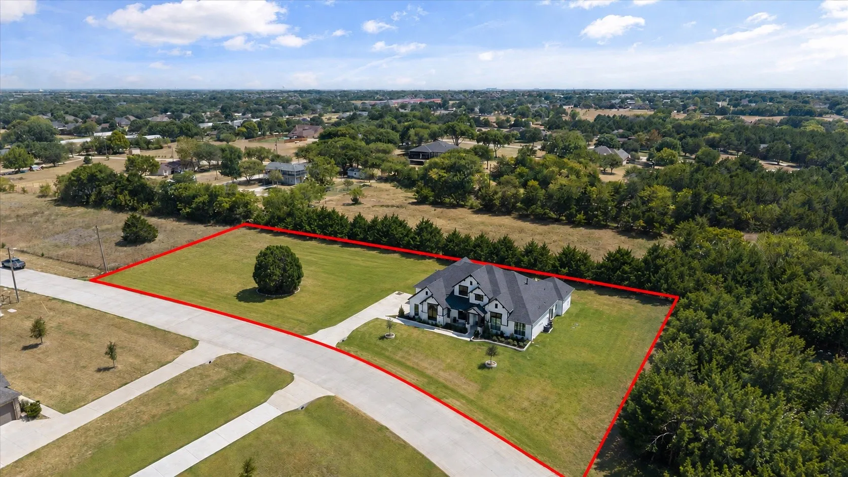 Single Family Residence For Sale in Ellis County , 7850 Woodstream Road, Midlothian, Texas 76065, 4 Bedroom, 3 Bathroom, 2 Garage spaces, 3,425 Sqft, built in 2024, mls#21371809, Real Estate Agent in Midlothian, Homes For Sale in Ellis county, Homes For Sale in Midlothian, Realtor in Midlothian Texas, Real Estate Brokerage Independent Realty Texas, Luminita Cordes Realtor