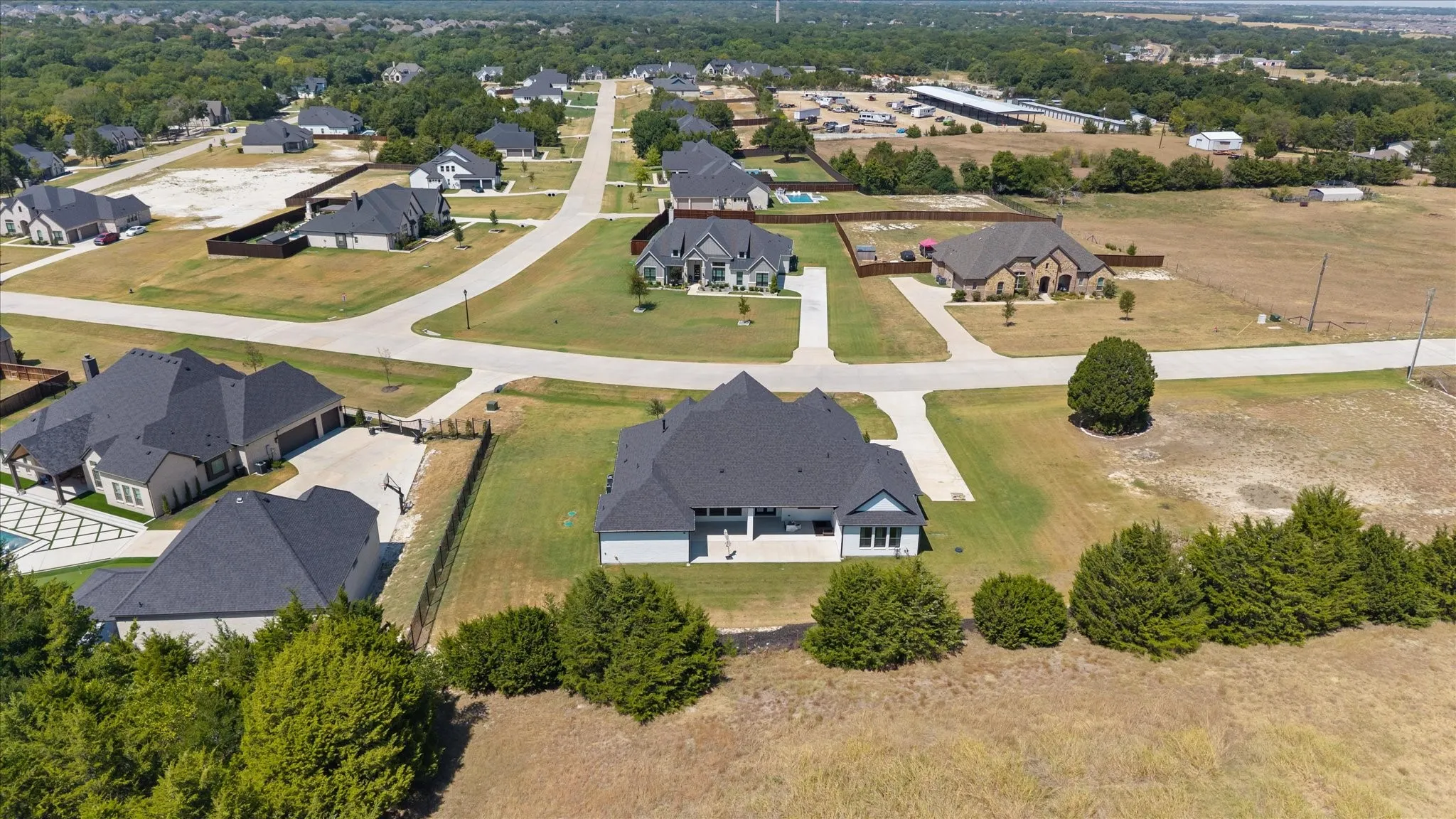 Single Family Residence For Sale in Ellis County , 7850 Woodstream Road, Midlothian, Texas 76065, 4 Bedroom, 3 Bathroom, 2 Garage spaces, 3,425 Sqft, built in 2024, mls#21371809, Real Estate Agent in Midlothian, Homes For Sale in Ellis county, Homes For Sale in Midlothian, Realtor in Midlothian Texas, Real Estate Brokerage Independent Realty Texas, Luminita Cordes Realtor