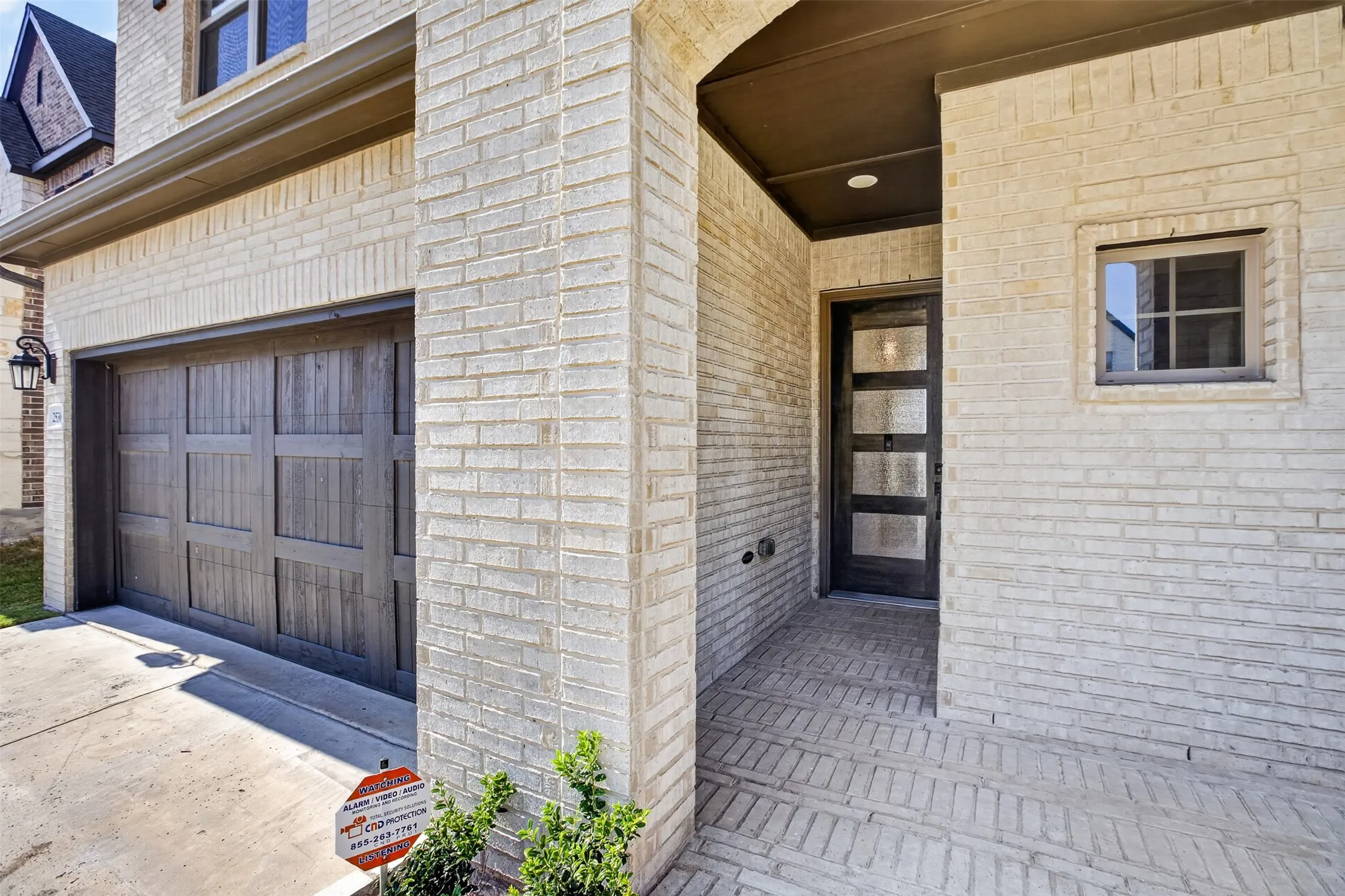 Single Family Residence For Sale in Denton County , 2536 Four Roses Drive, Lewisville, Texas 75056, 3 Bedroom, 3 Bathroom, 2 Garage spaces, 2,384 Sqft, built in 2022, mls#21380338, Real Estate Agent in Lewisville, Homes For Sale in Denton county, Homes For Sale in Lewisville, Realtor in Lewisville Texas, Real Estate Brokerage Independent Realty Texas, Luminita Cordes Realtor