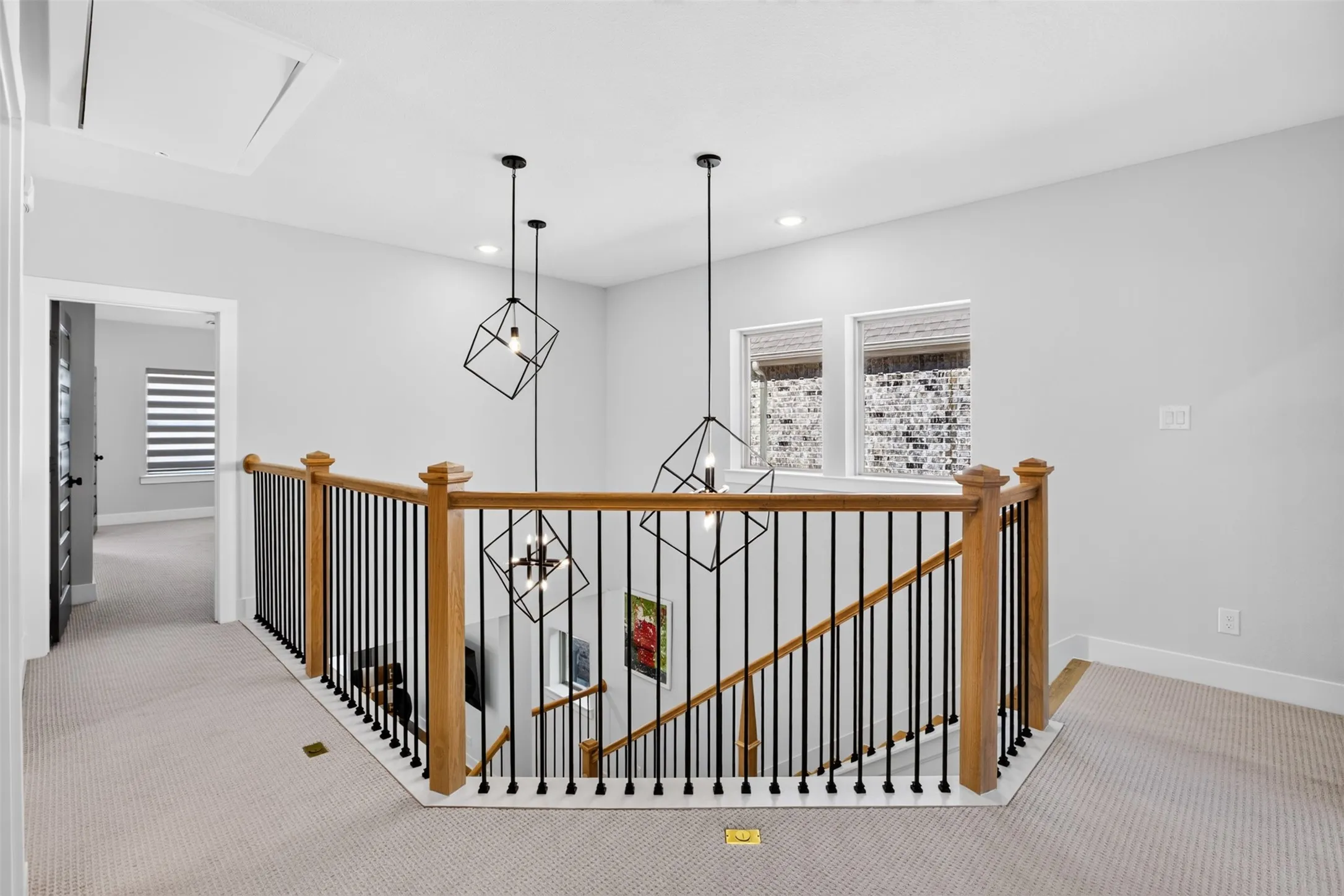 Single Family Residence For Sale in Denton County , 2536 Four Roses Drive, Lewisville, Texas 75056, 3 Bedroom, 3 Bathroom, 2 Garage spaces, 2,384 Sqft, built in 2022, mls#21380338, Real Estate Agent in Lewisville, Homes For Sale in Denton county, Homes For Sale in Lewisville, Realtor in Lewisville Texas, Real Estate Brokerage Independent Realty Texas, Luminita Cordes Realtor