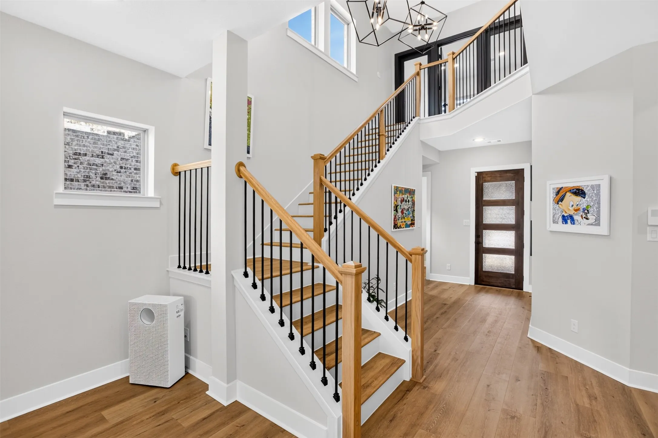 Single Family Residence For Sale in Denton County , 2536 Four Roses Drive, Lewisville, Texas 75056, 3 Bedroom, 3 Bathroom, 2 Garage spaces, 2,384 Sqft, built in 2022, mls#21380338, Real Estate Agent in Lewisville, Homes For Sale in Denton county, Homes For Sale in Lewisville, Realtor in Lewisville Texas, Real Estate Brokerage Independent Realty Texas, Luminita Cordes Realtor