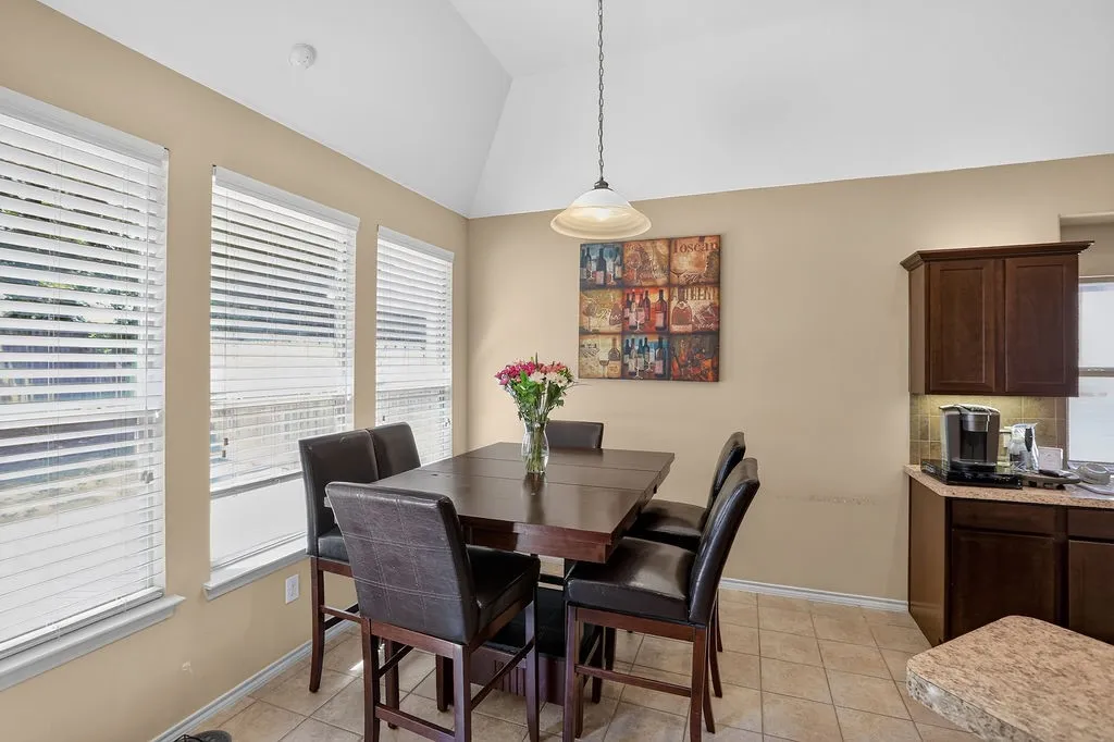 Single Family Residence For Sale in Tarrant County , 632 Atascosa Avenue, Fort Worth, Texas 76120, 3 Bedroom, 2 Bathroom, 2 Garage spaces, 1,466 Sqft, built in 2010, mls#21380306, Real Estate Agent in Fort Worth, Homes For Sale in Tarrant county, Homes For Sale in Fort Worth, Realtor in Fort Worth Texas, Real Estate Brokerage Independent Realty Texas, Luminita Cordes Realtor