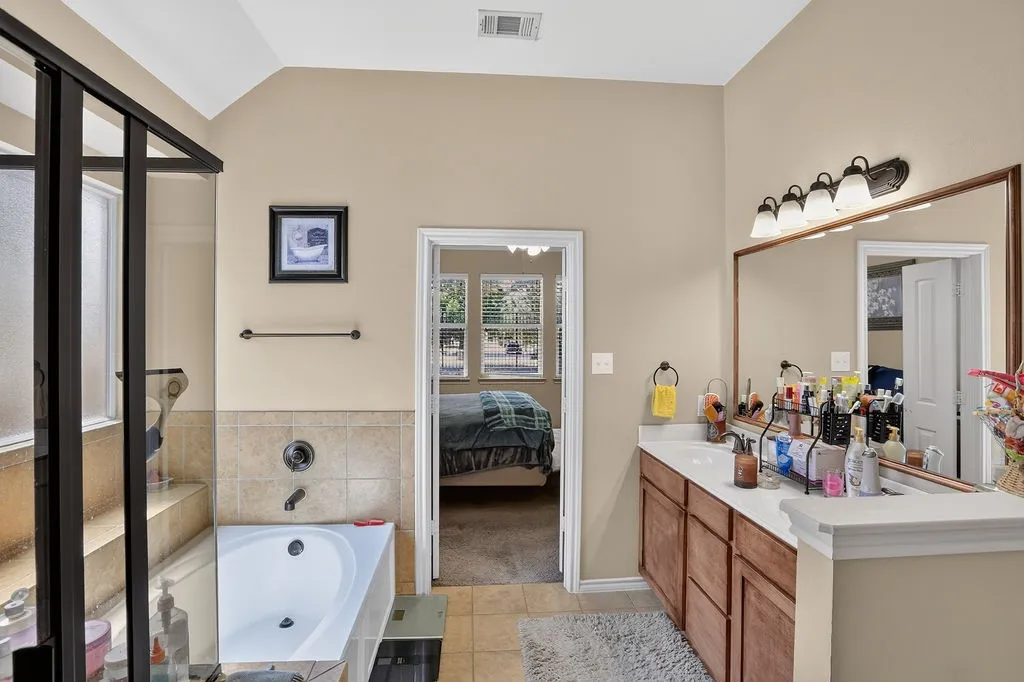 Single Family Residence For Sale in Tarrant County , 632 Atascosa Avenue, Fort Worth, Texas 76120, 3 Bedroom, 2 Bathroom, 2 Garage spaces, 1,466 Sqft, built in 2010, mls#21380306, Real Estate Agent in Fort Worth, Homes For Sale in Tarrant county, Homes For Sale in Fort Worth, Realtor in Fort Worth Texas, Real Estate Brokerage Independent Realty Texas, Luminita Cordes Realtor