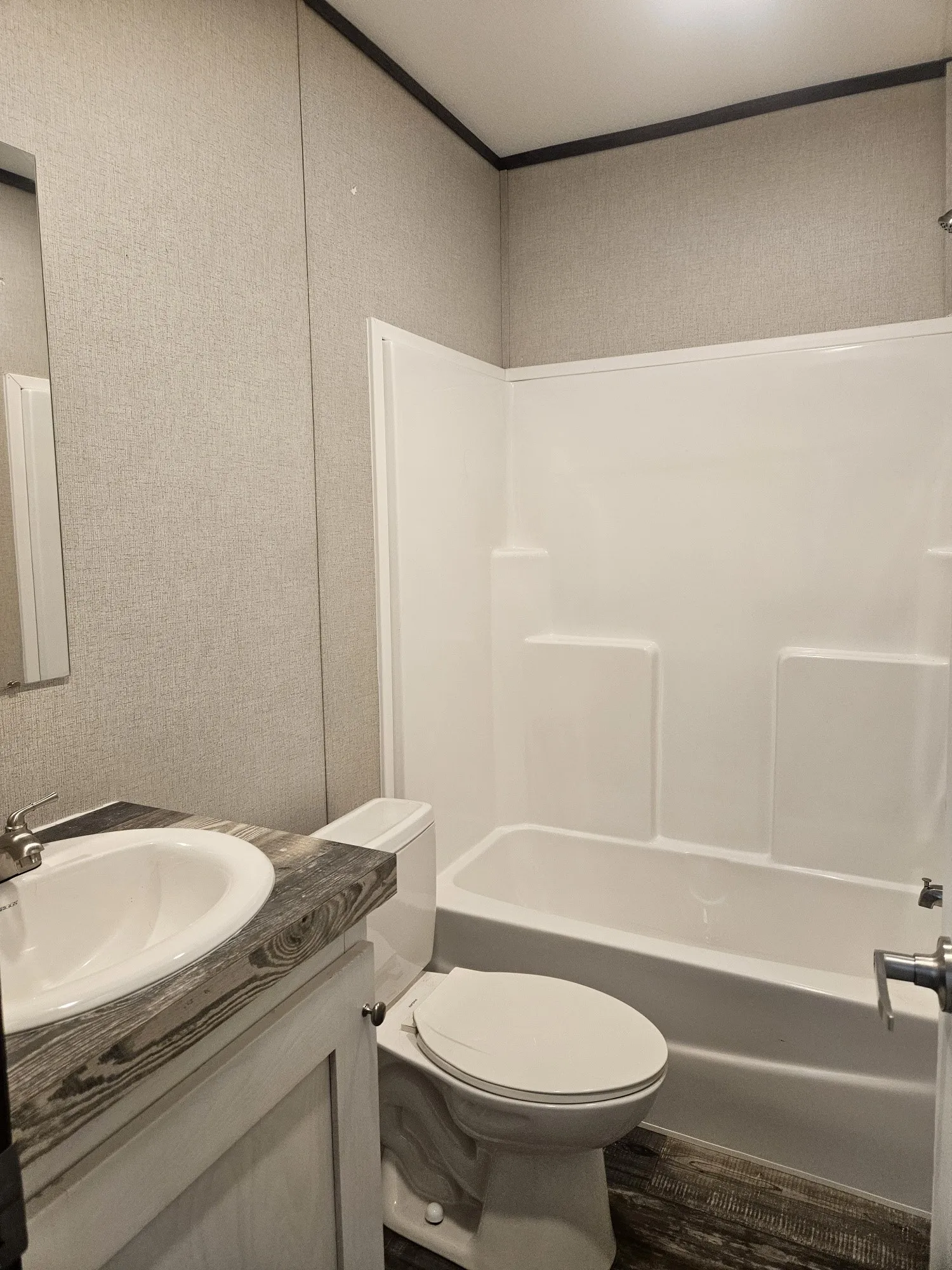 Manufactured Home For Rent in Parker County , 6501 W Hwy 199 6511, Springtown, Texas 76082, 3 Bedroom, 2 Bathroom, Garage spaces, 1,216 Sqft, built in 2020, mls#21380344, Real Estate Agent in Springtown, Homes For Rent in Parker county, Homes For Rent in Springtown, Realtor in Springtown Texas, Real Estate Brokerage Independent Realty Texas, Luminita Cordes Realtor