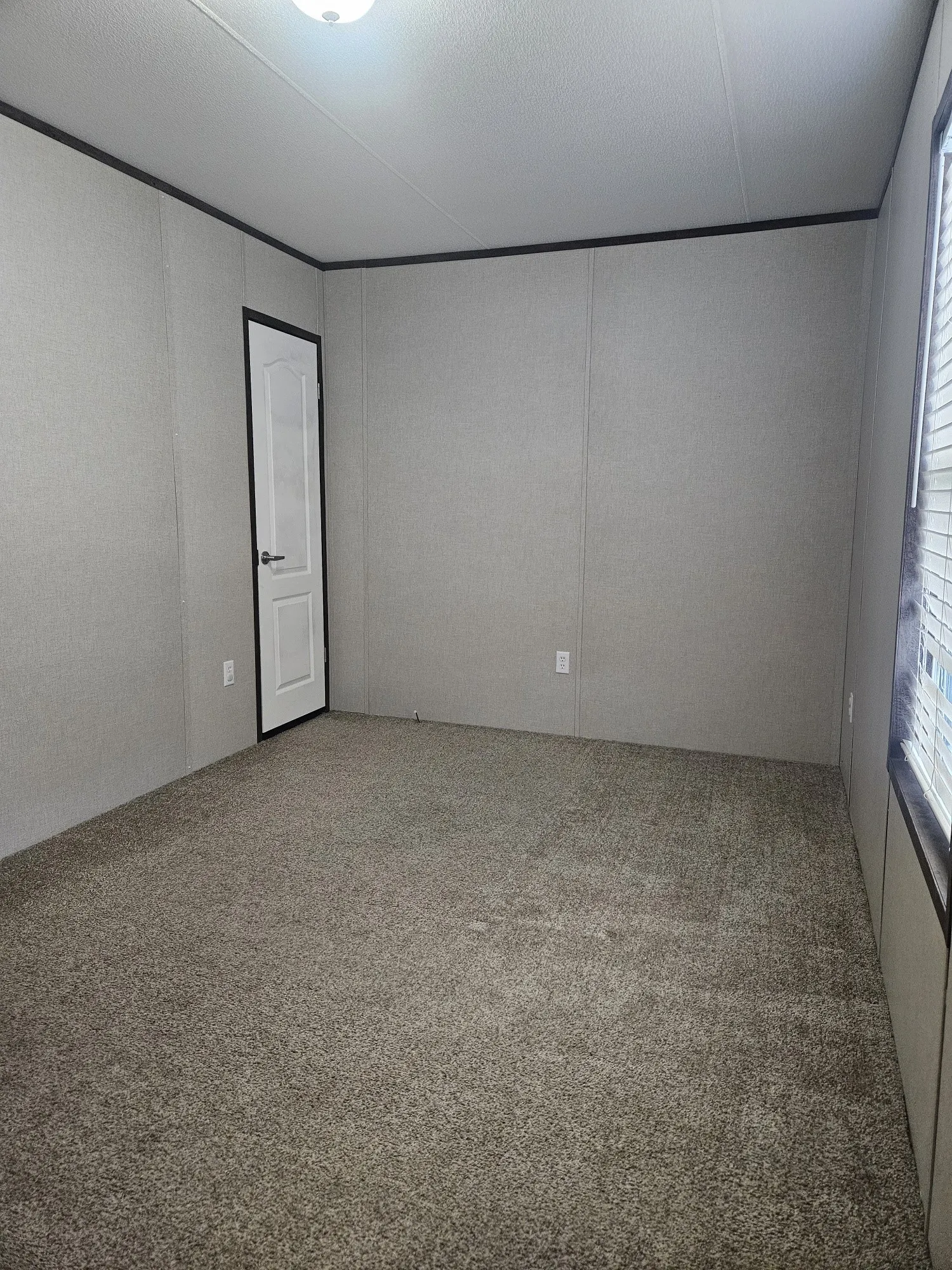 Manufactured Home For Rent in Parker County , 6501 W Hwy 199 6511, Springtown, Texas 76082, 3 Bedroom, 2 Bathroom, Garage spaces, 1,216 Sqft, built in 2020, mls#21380344, Real Estate Agent in Springtown, Homes For Rent in Parker county, Homes For Rent in Springtown, Realtor in Springtown Texas, Real Estate Brokerage Independent Realty Texas, Luminita Cordes Realtor